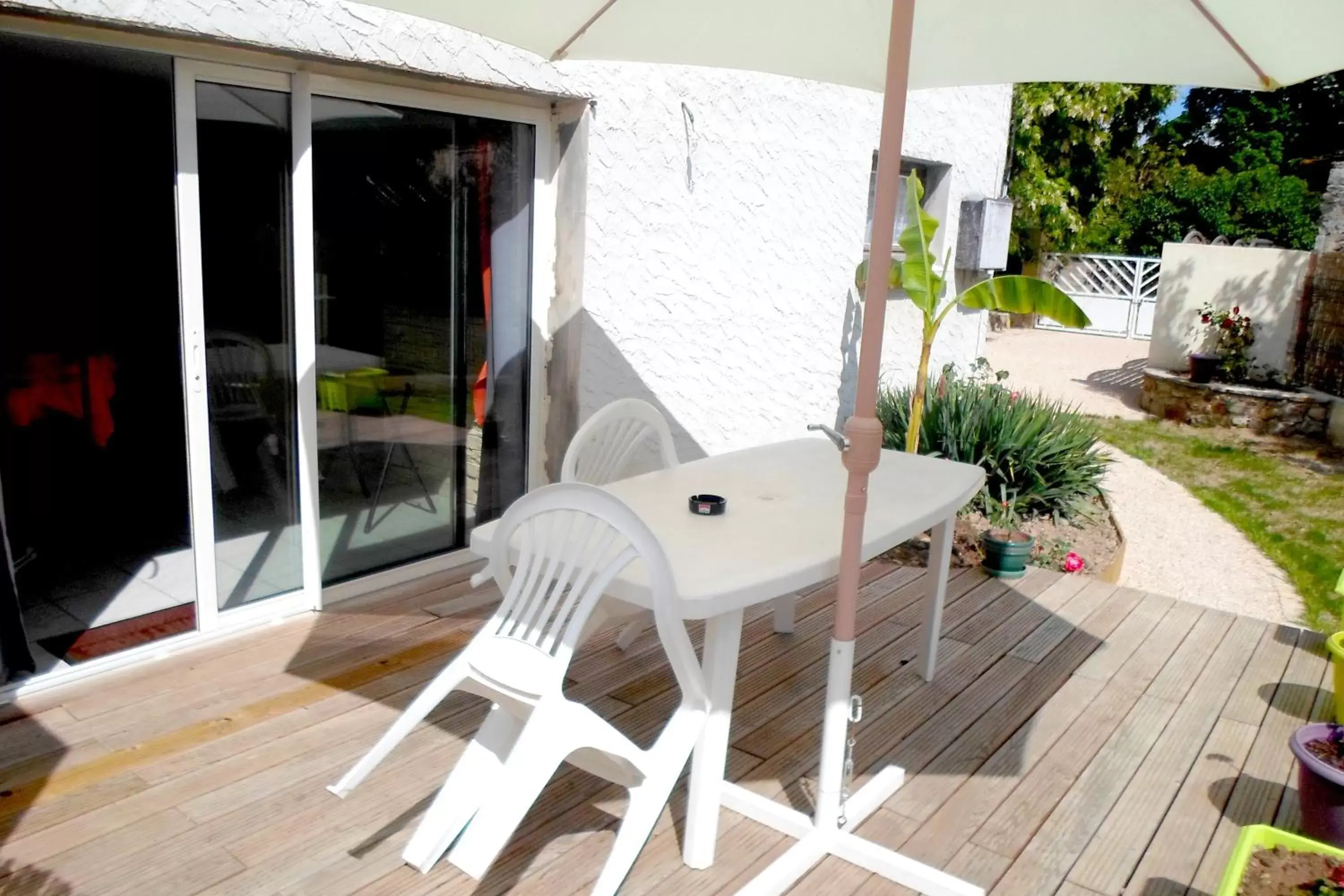 Balcony/Terrace, Patio/Outdoor Area in Chambres d'Hôtes Le Clos du Murier