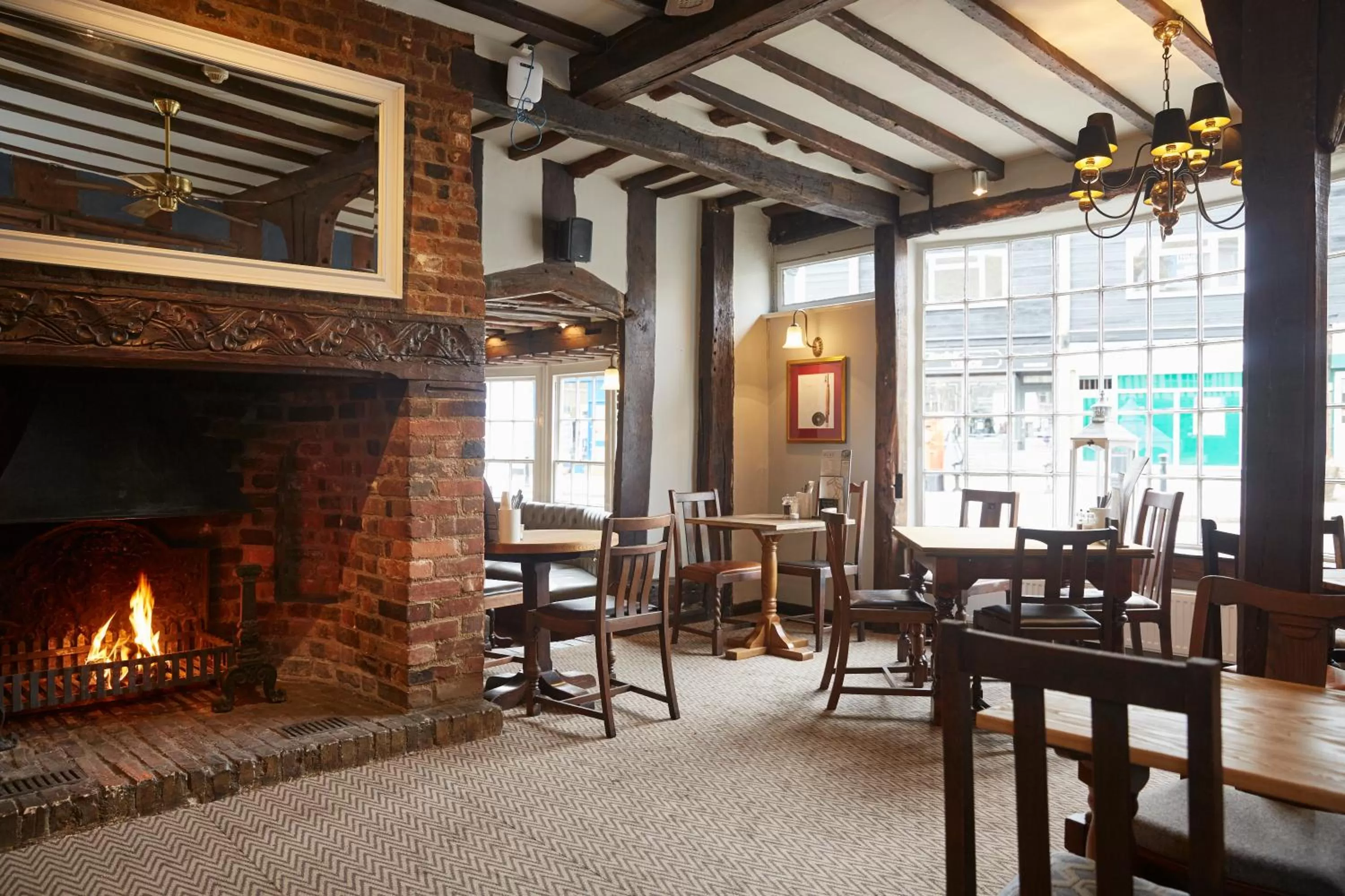 Restaurant/places to eat in White Hart Hotel by Greene King Inns