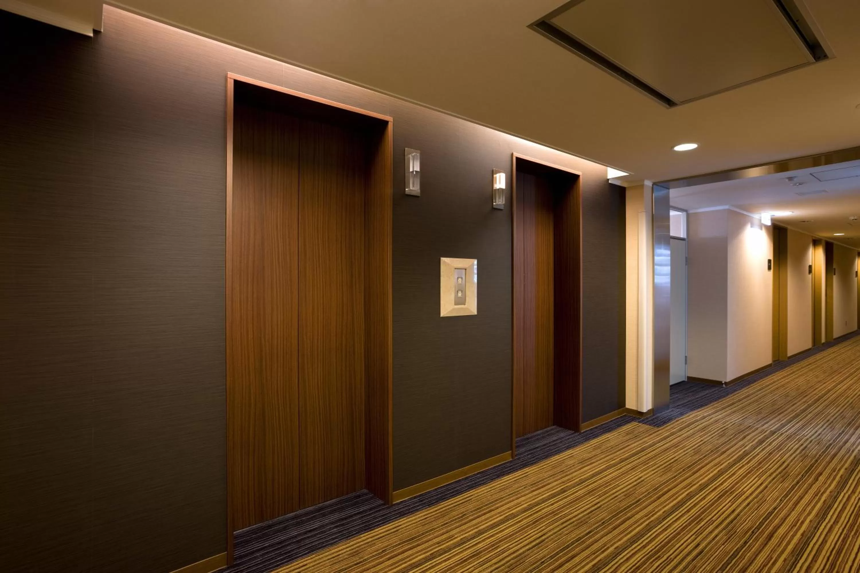 Other in the b hakata