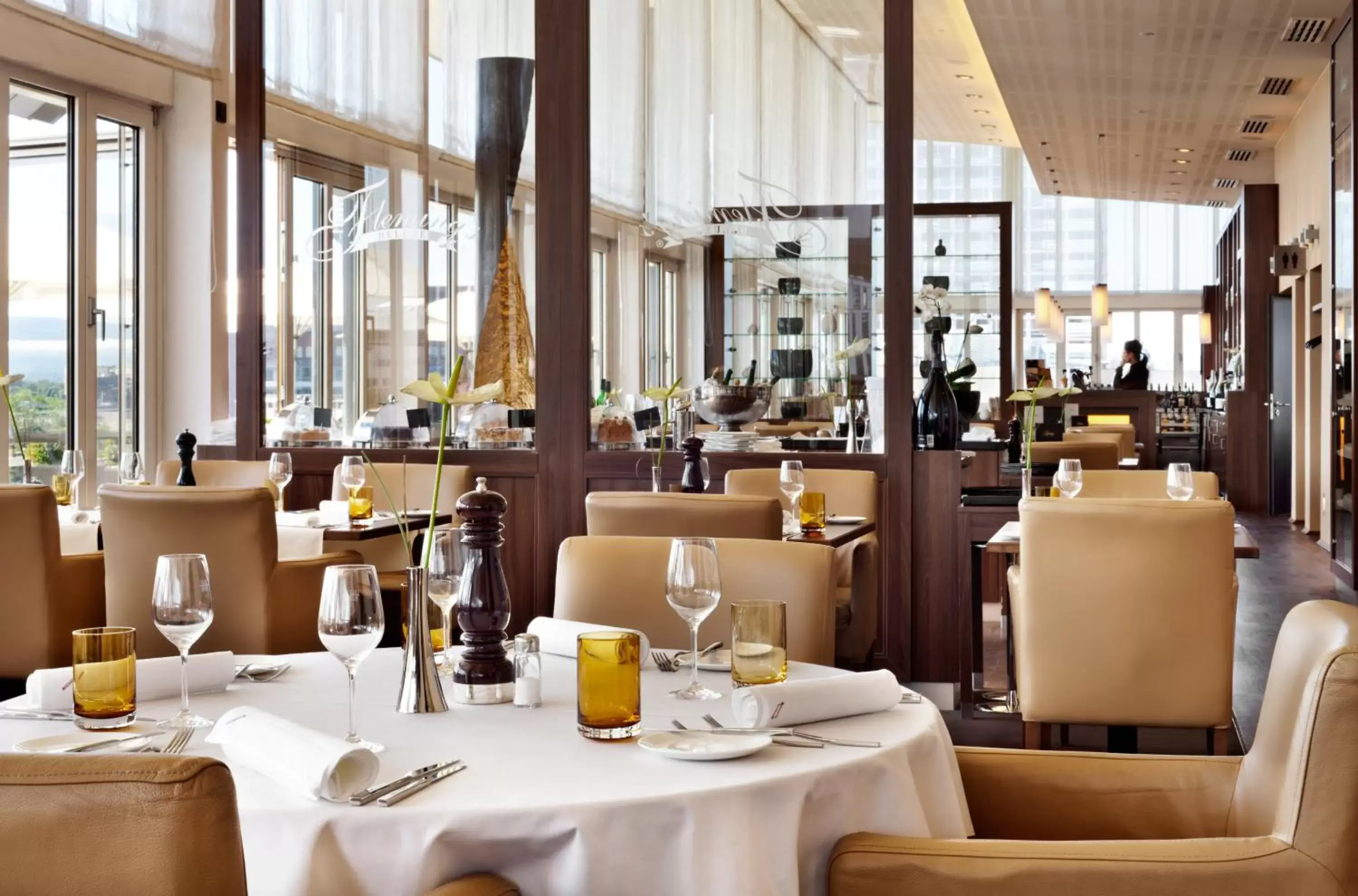 Lunch, Restaurant/Places to Eat in Flemings Selection Hotel Frankfurt-City