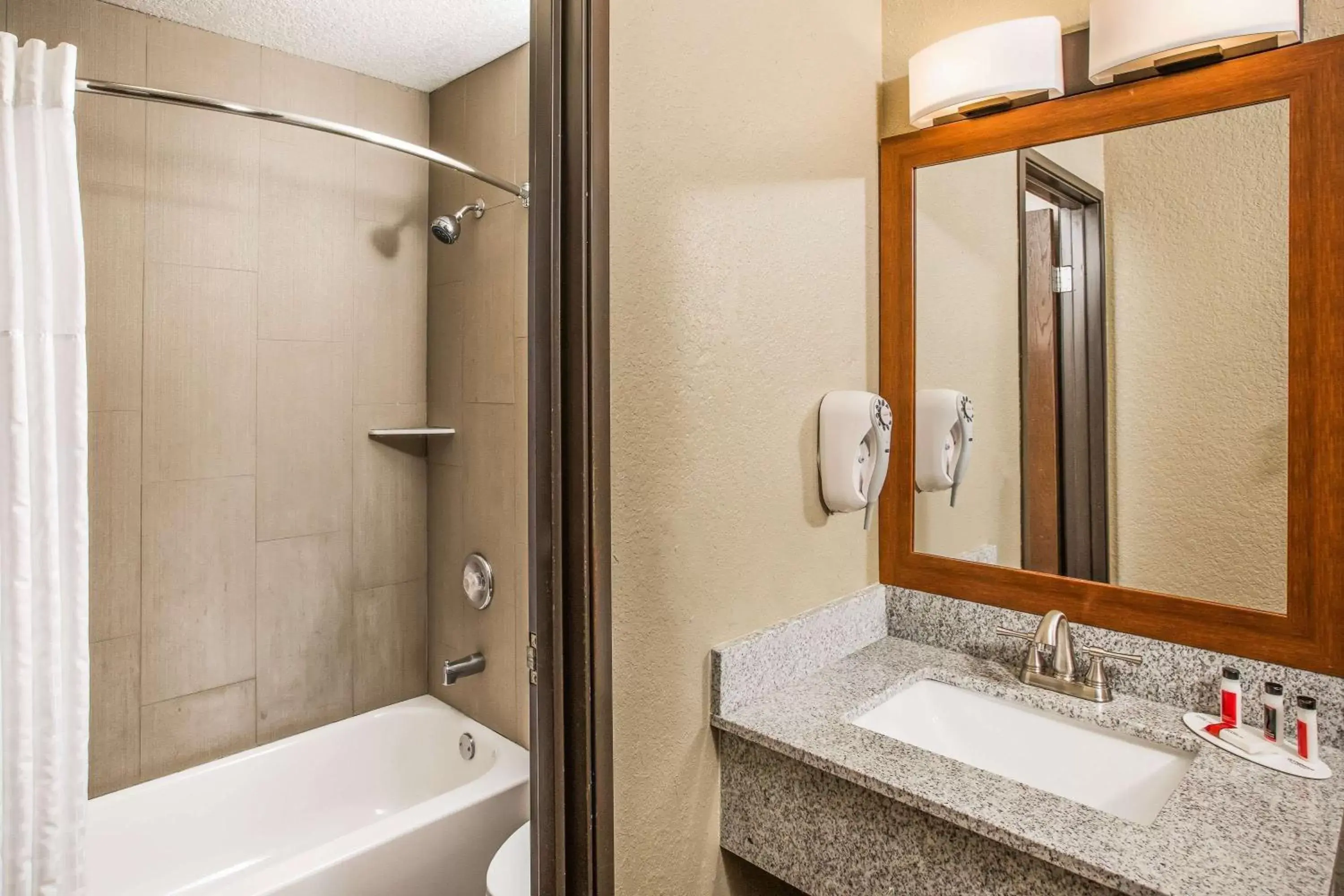 Bathroom in Super 8 by Wyndham Altoona