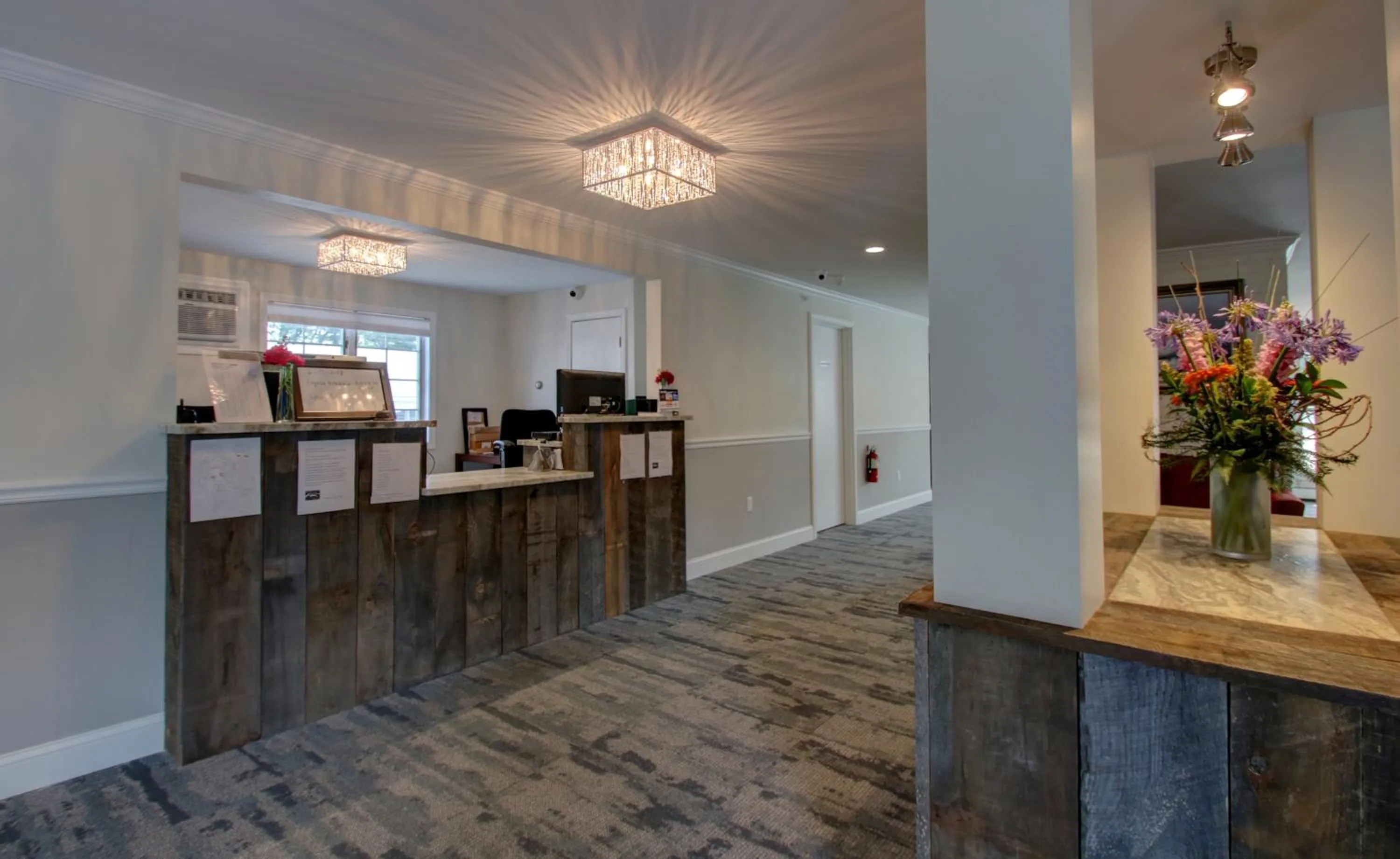 Lobby or reception in Ogunquit Tides