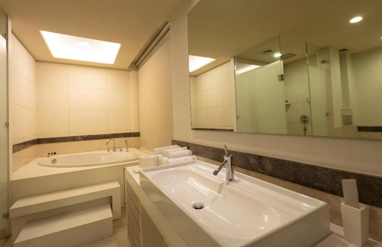 Toilet in Clarens Hotel