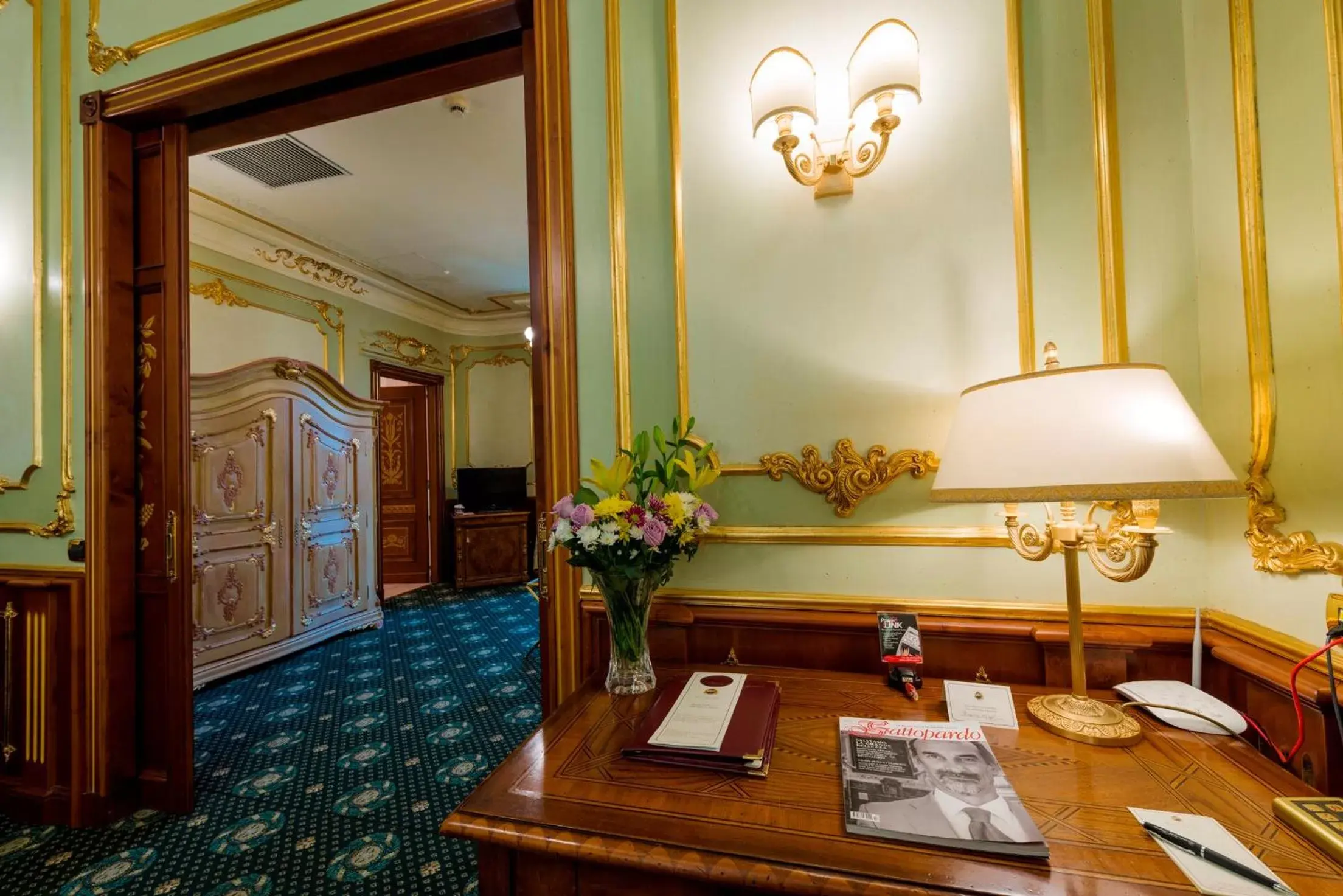 Photo of the whole room, Seating Area in Grand Hotel Wagner