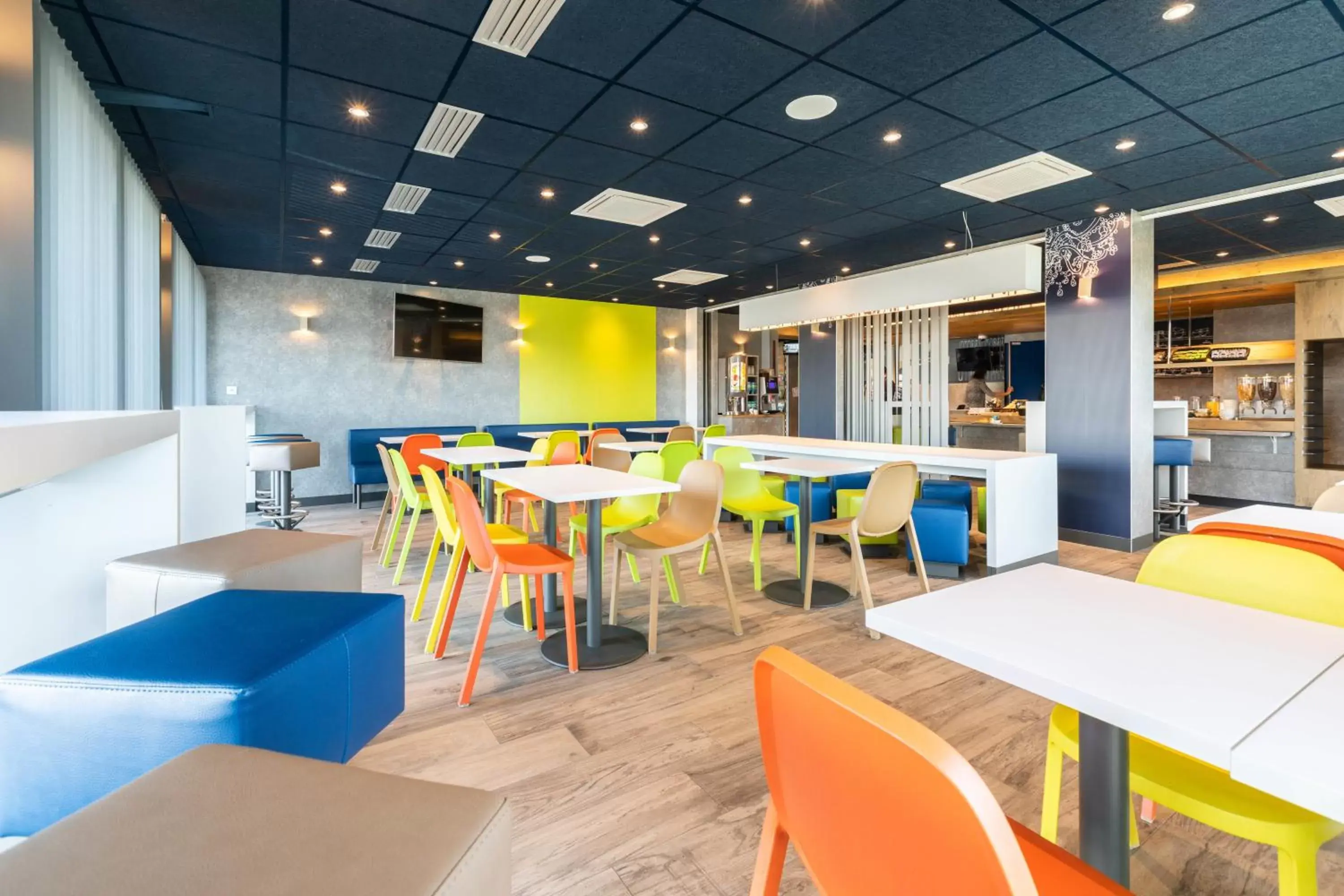 Breakfast, Restaurant/Places to Eat in ibis budget Rennes Rte Lorient