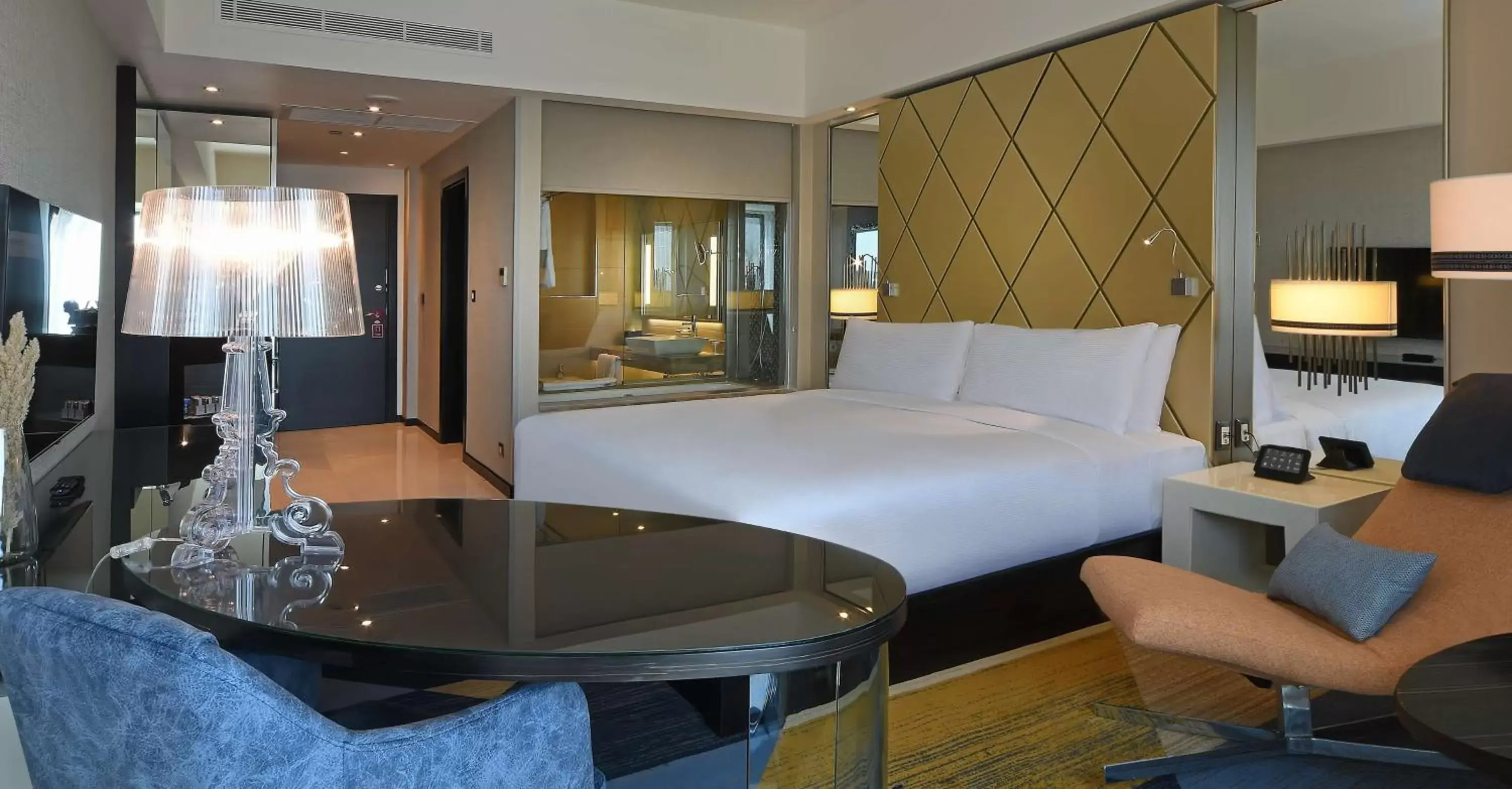 Bed in Hilton Amman