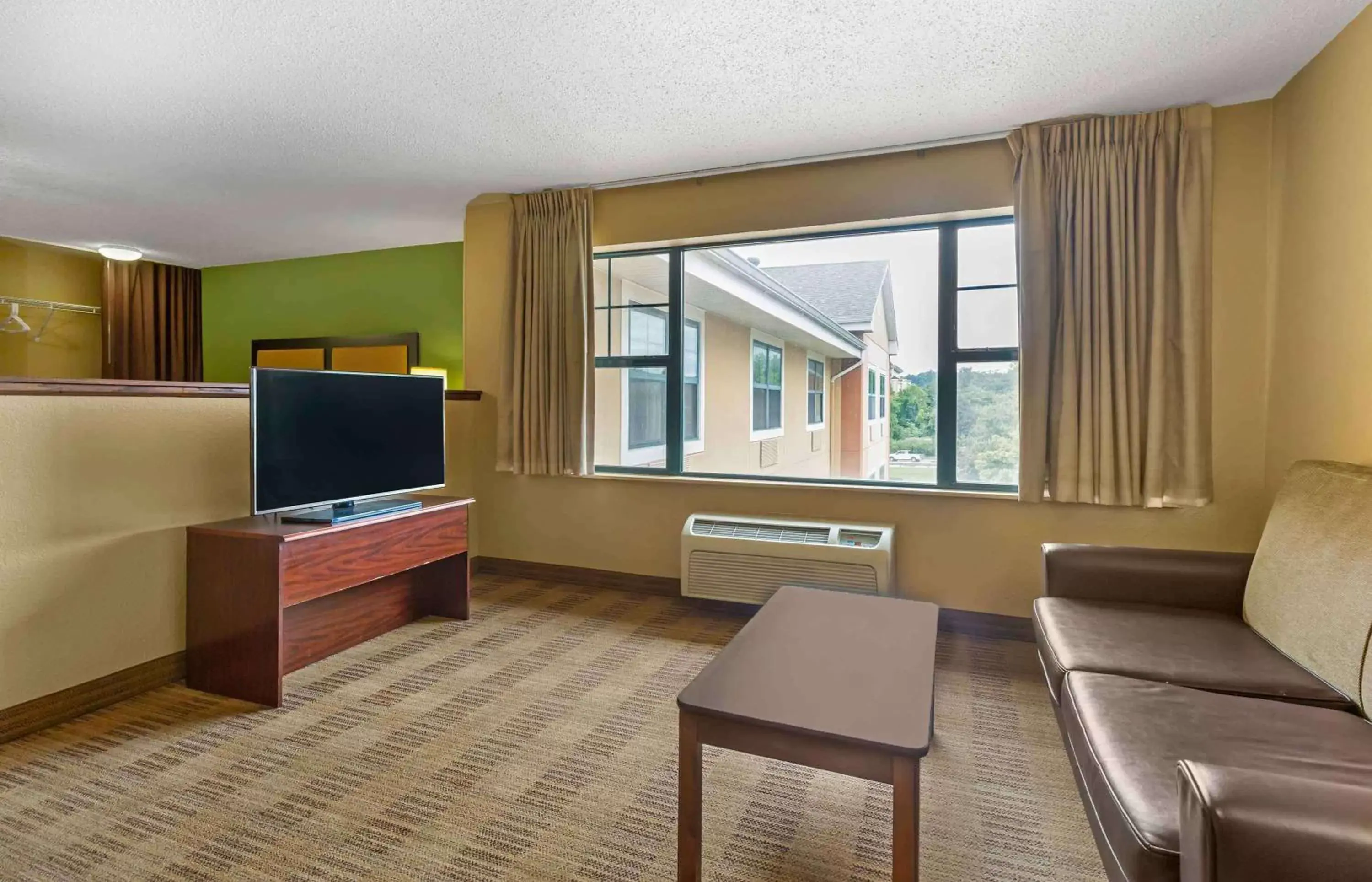 Bedroom, Seating Area in Extended Stay America Suites - Baltimore - Timonium