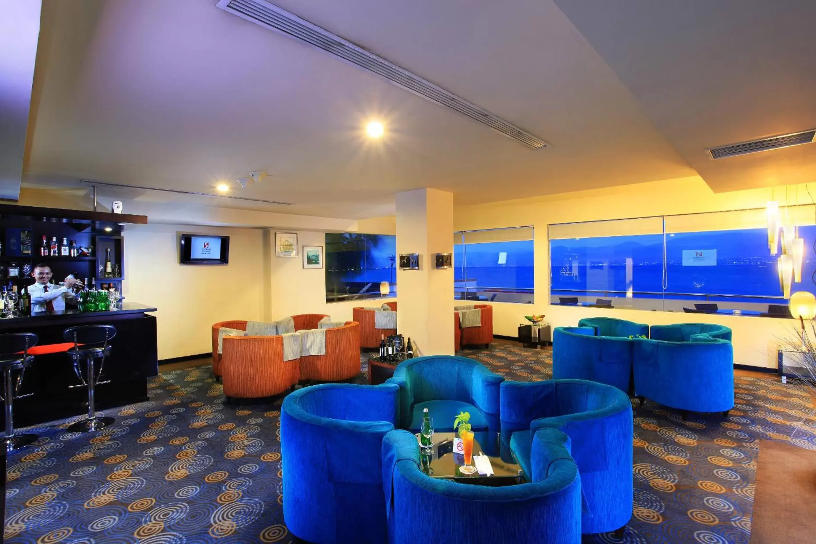 Lounge or bar, Lounge/Bar in Swiss-Belhotel Silae Palu