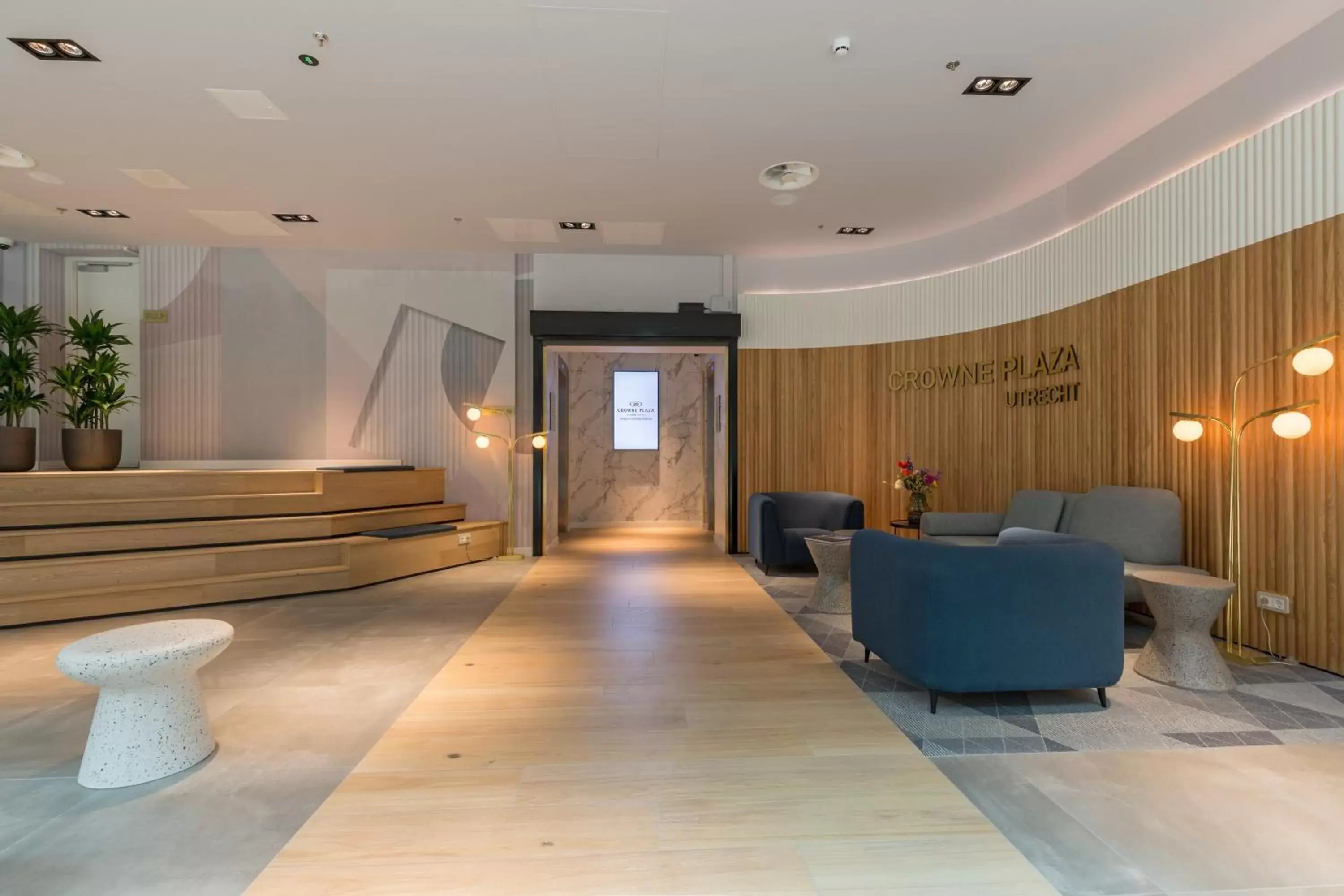 Property building, Lobby/Reception in Crowne Plaza Utrecht - Central Station, an IHG Hotel