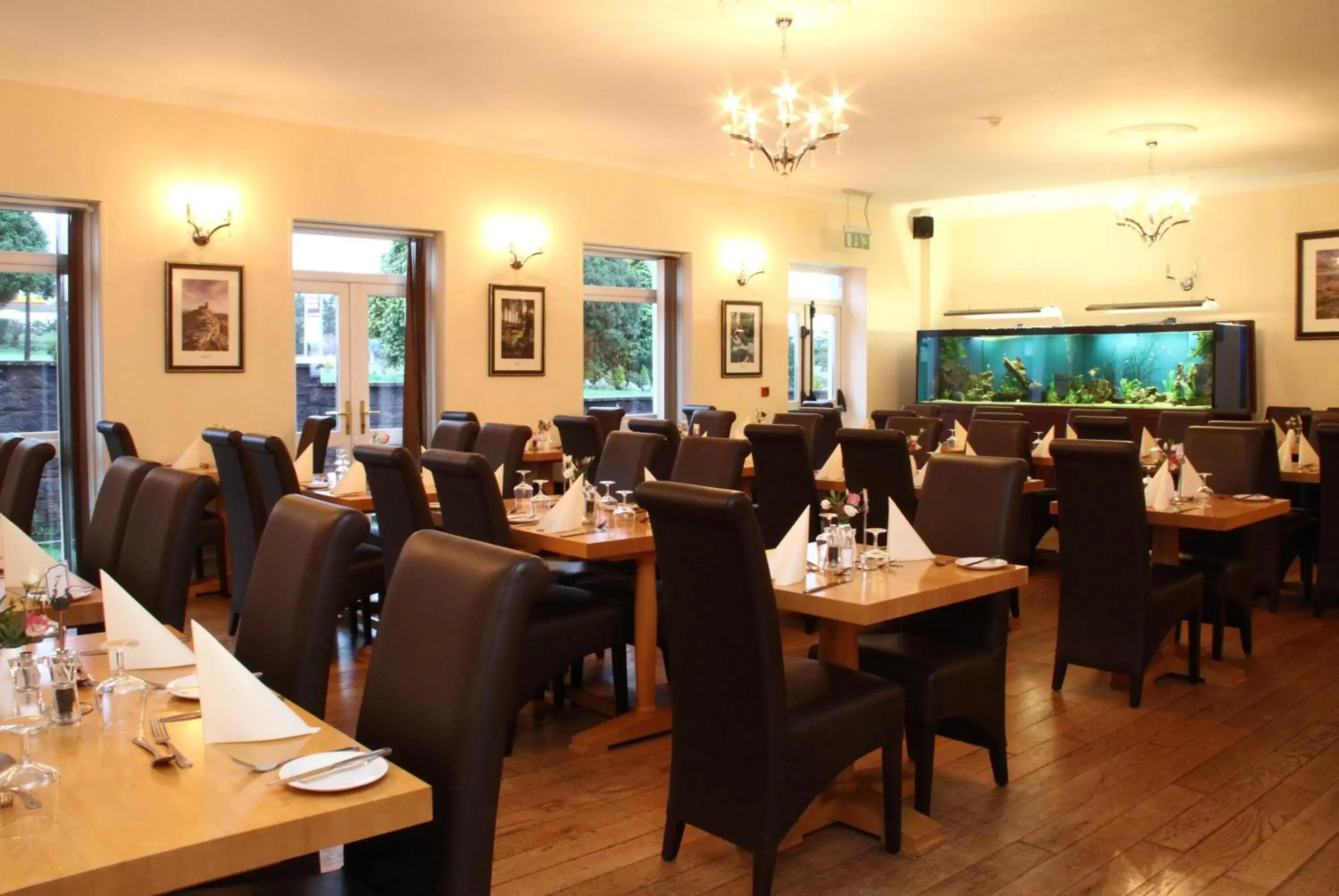 Restaurant/Places to Eat in Exeter Court Hotel
