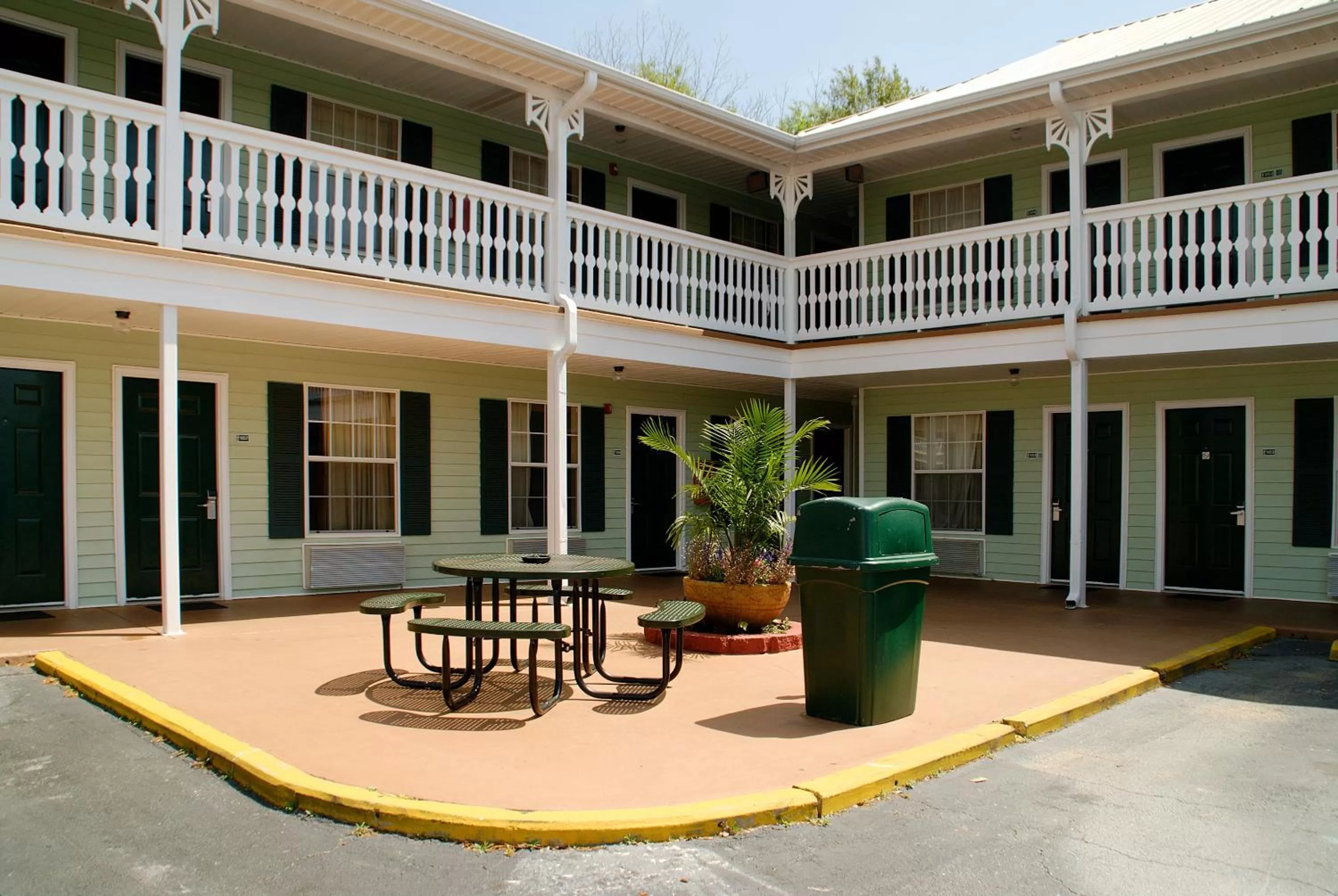 Property building in Key West Inn - Fairhope