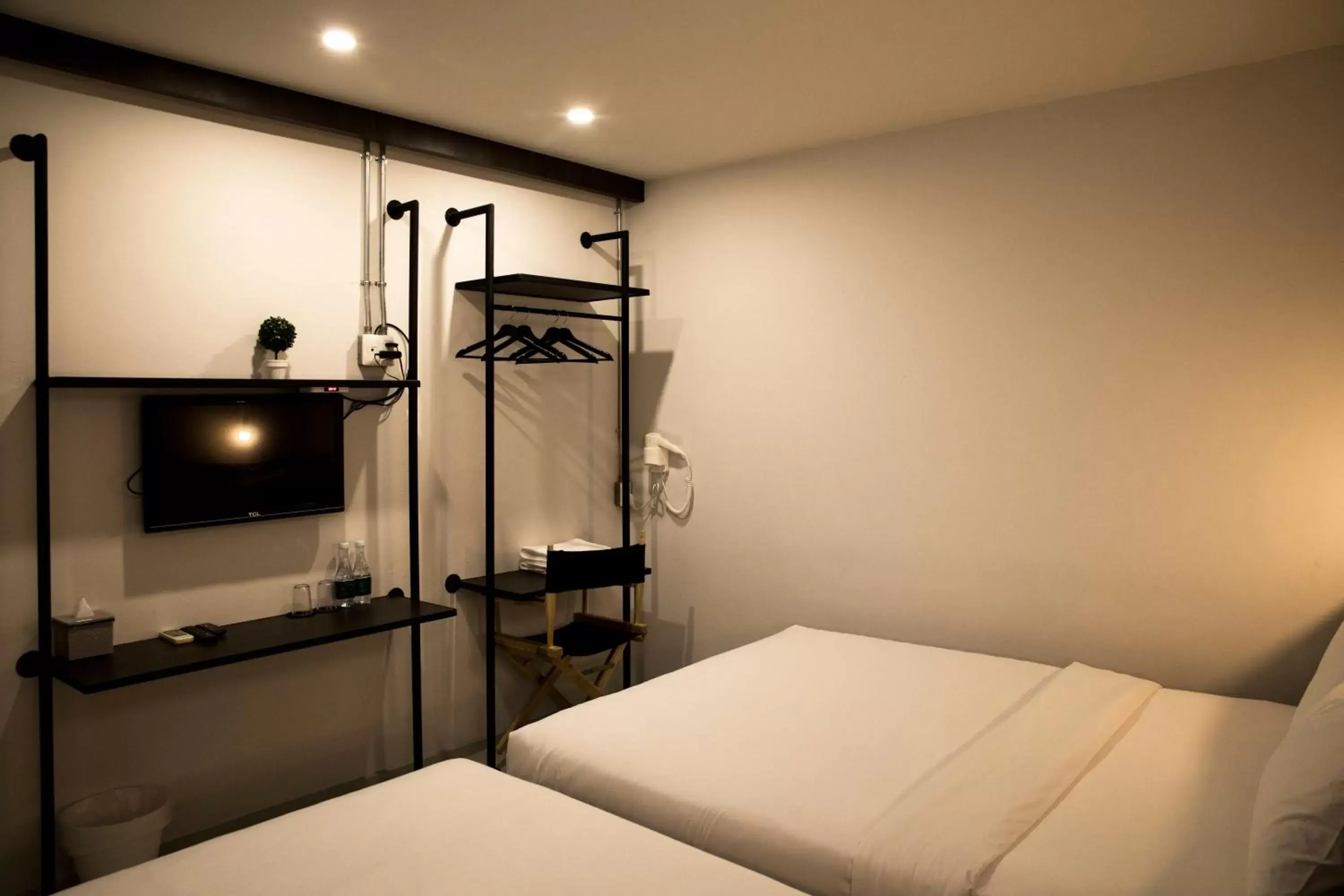 TV and multimedia, Bed in Tim Mansion