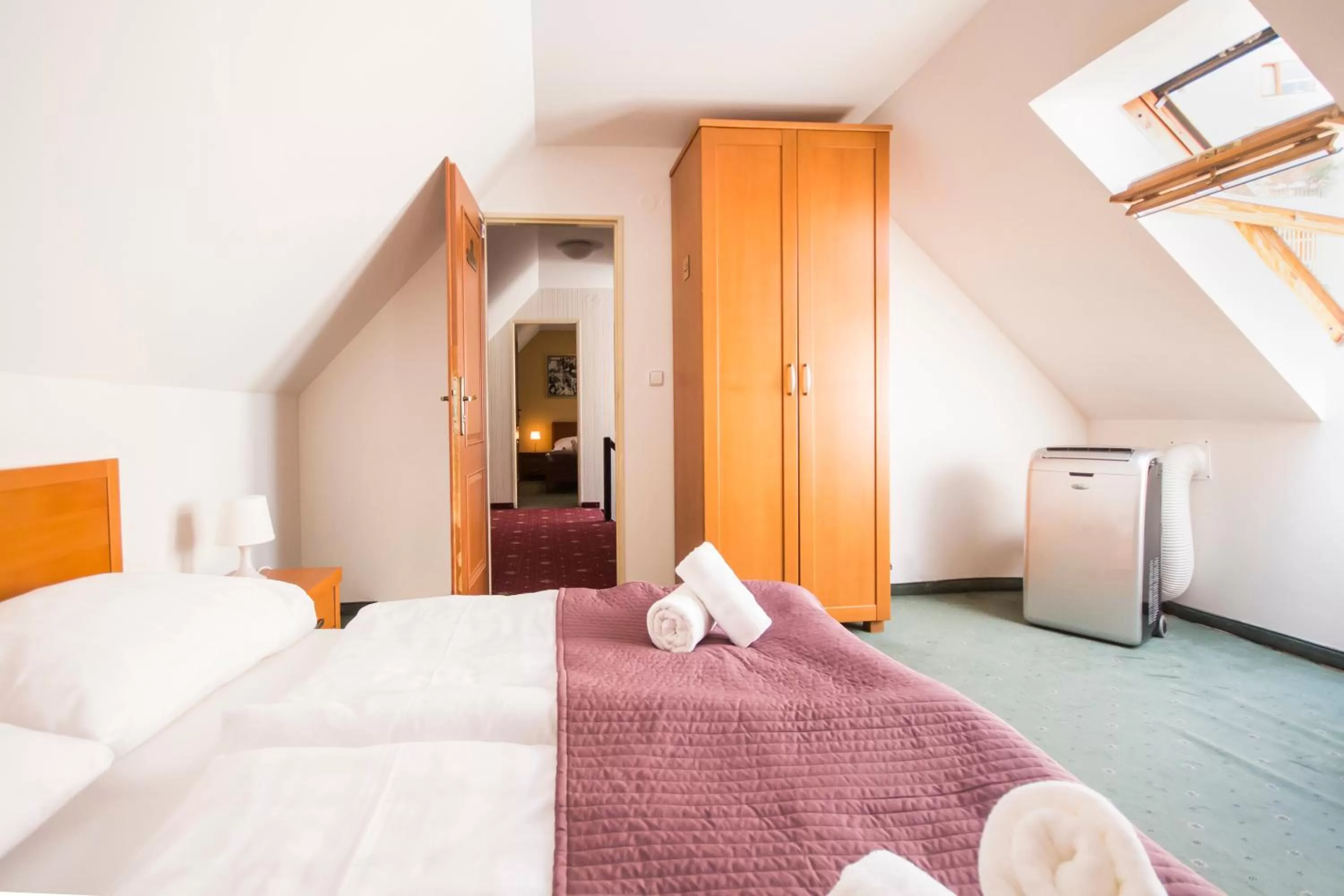 Bedroom, Bed in Film Hotel