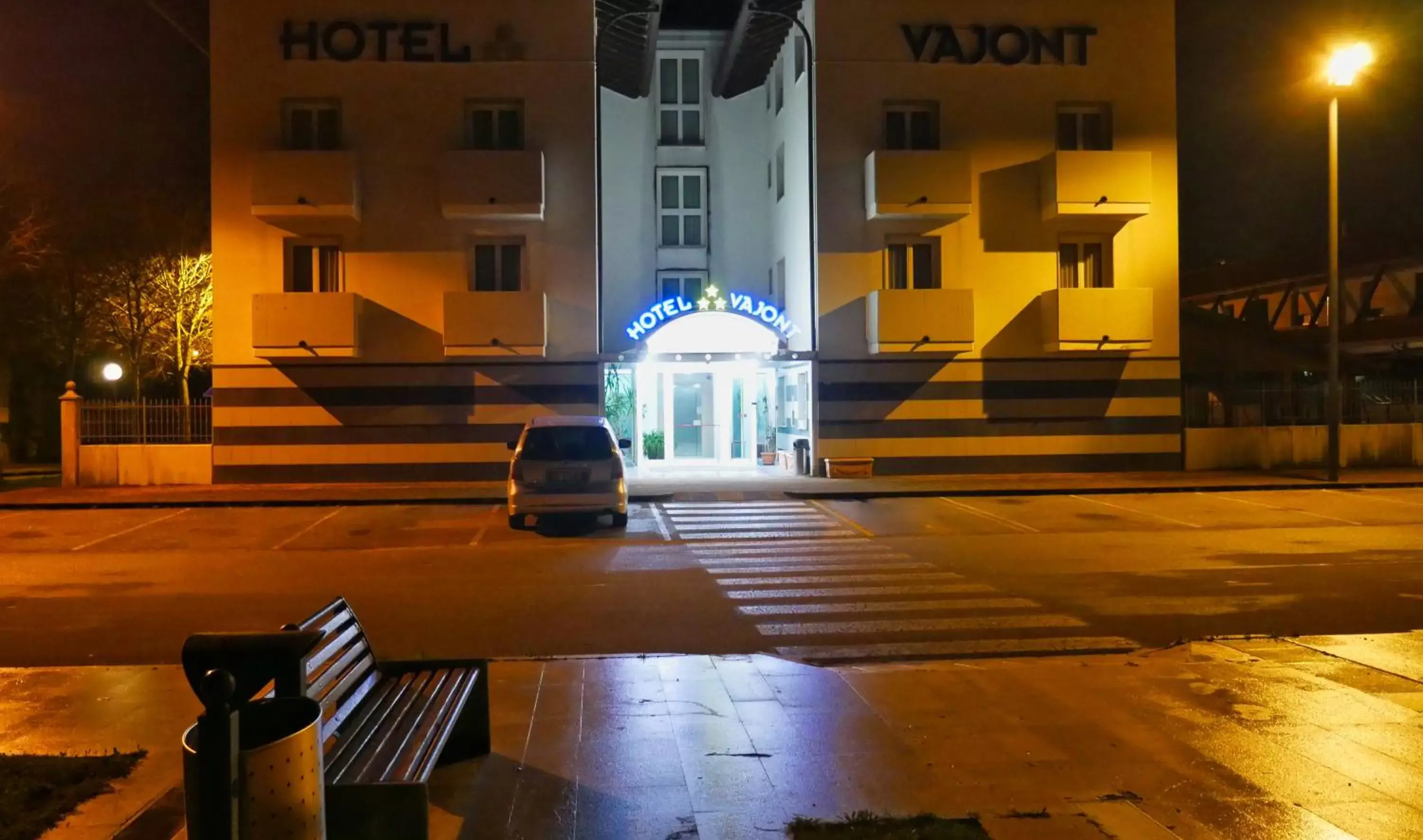 Facade/entrance, Property Building in hotel Vajont