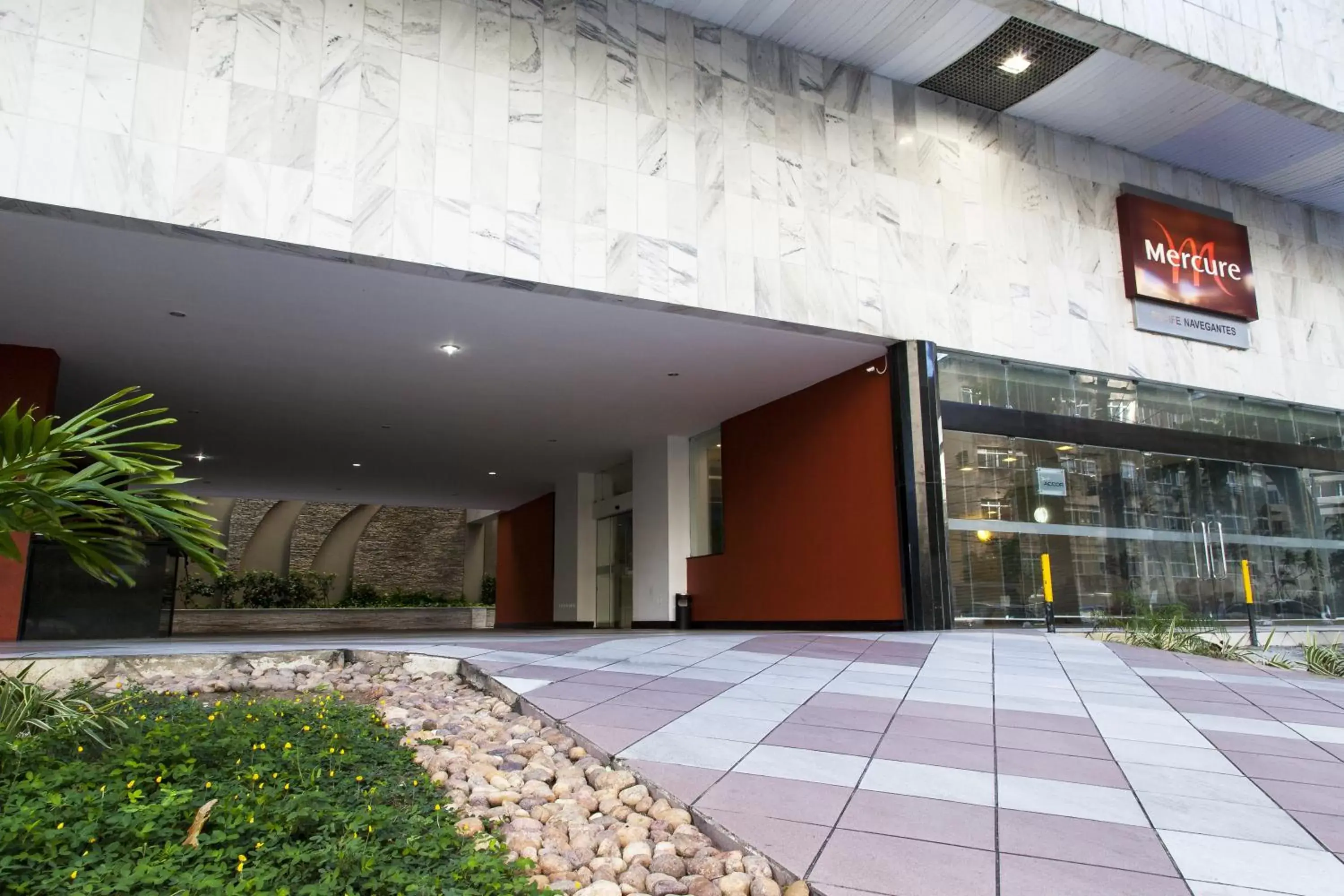 Facade/entrance in Mercure Recife Navegantes