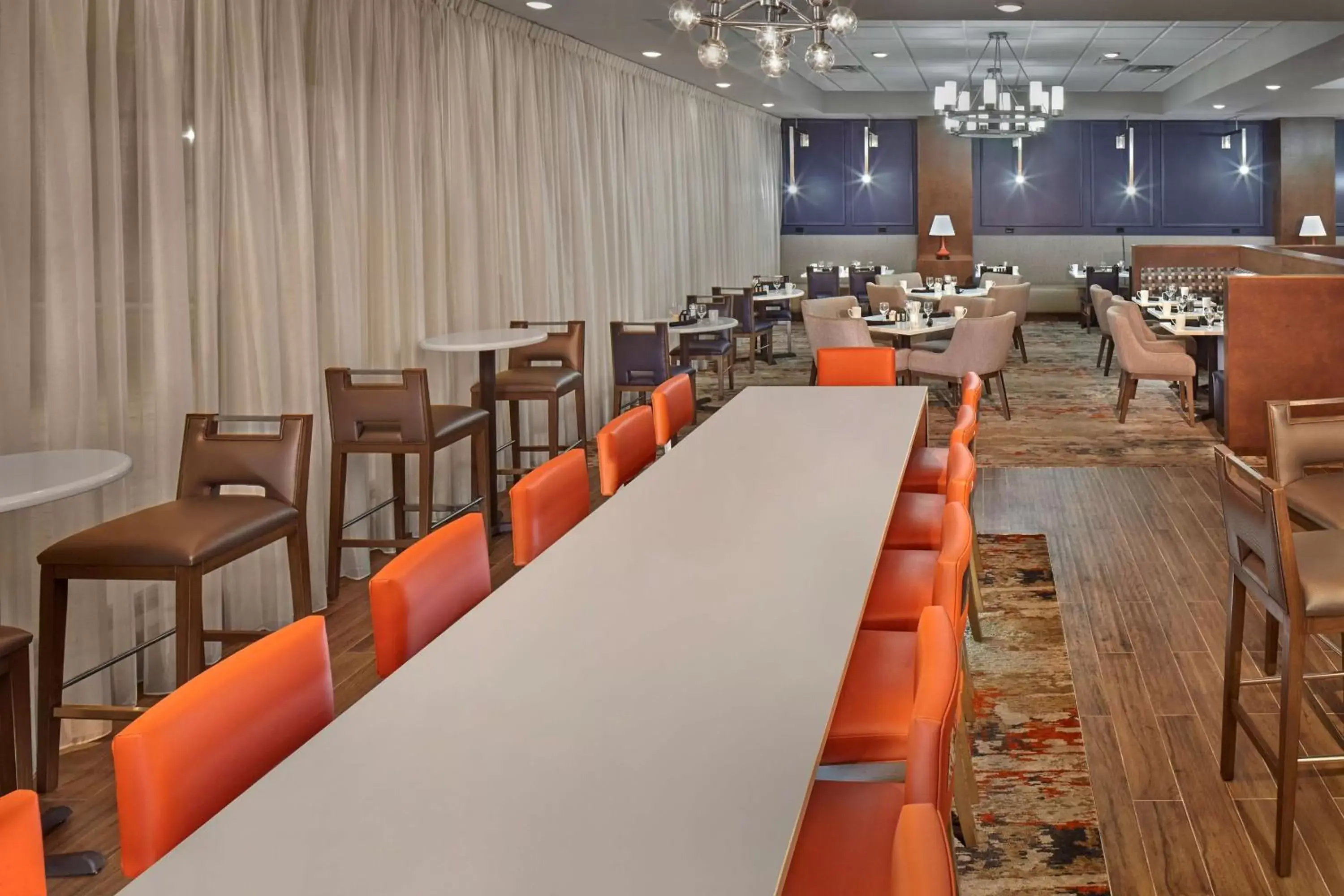 Dining area, Restaurant/Places to Eat in DoubleTree by Hilton Little Rock