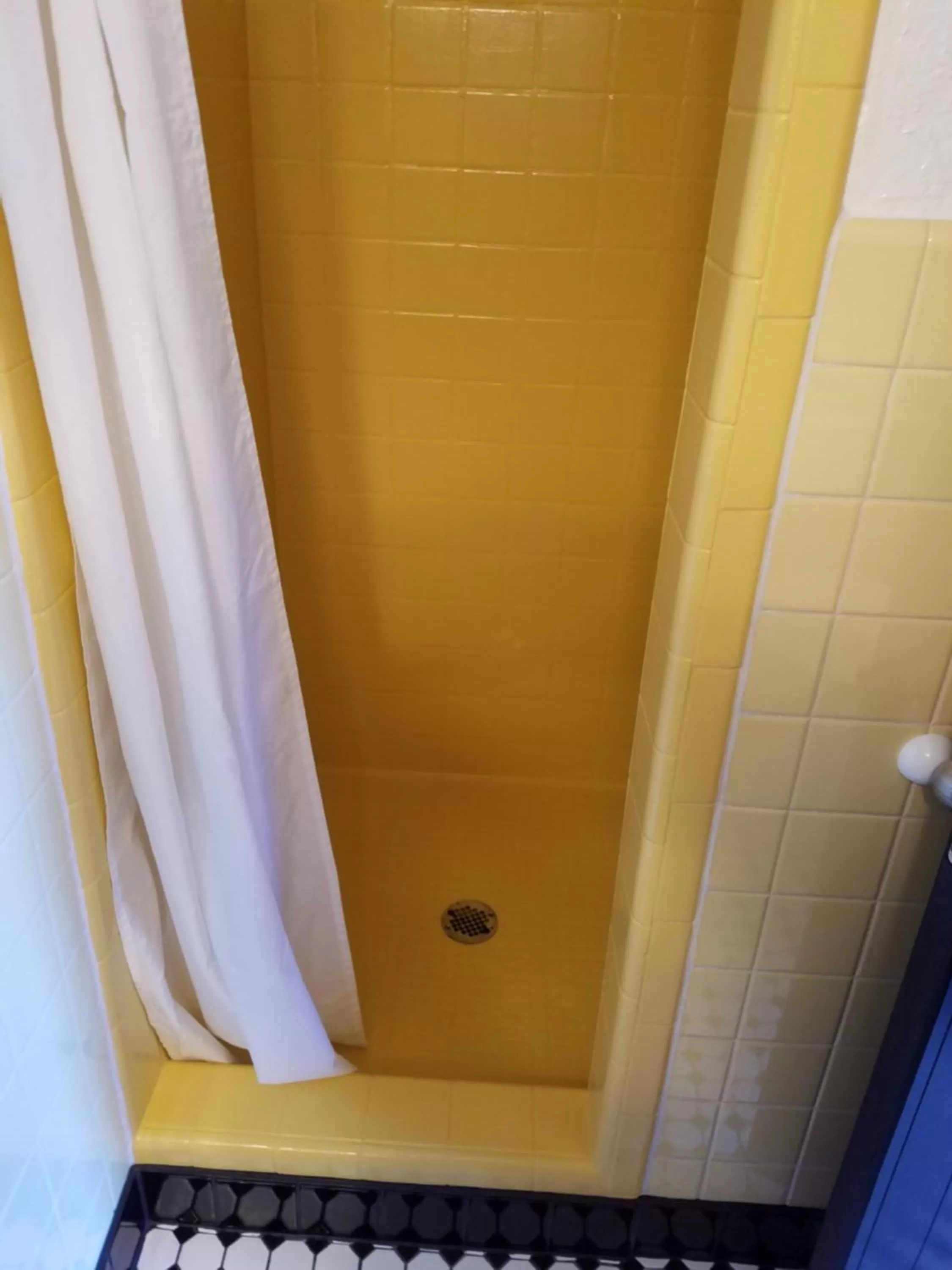 Bathroom in Rocket Motel