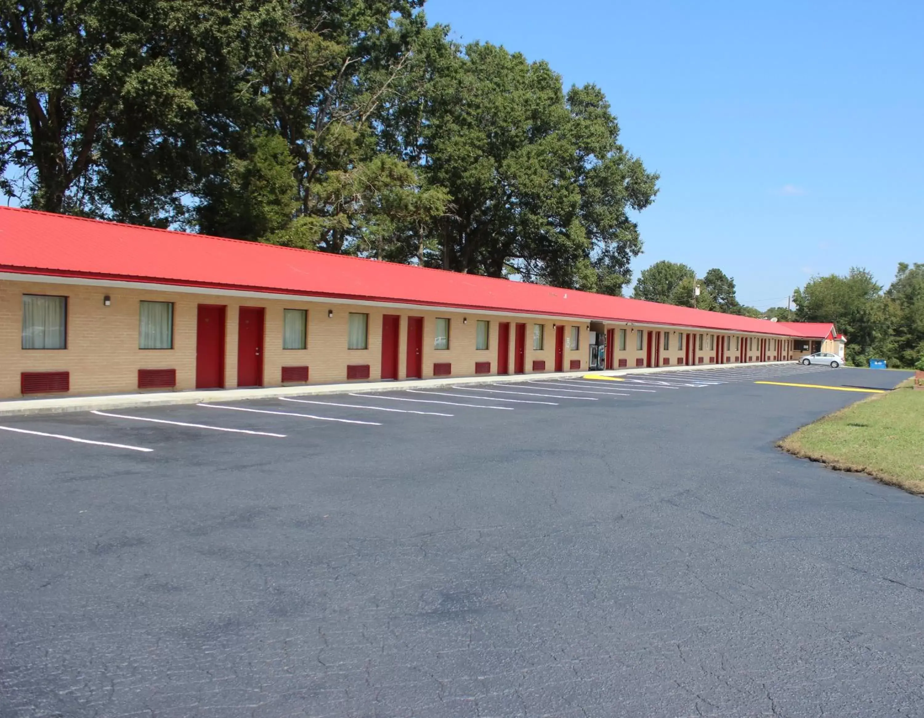 Property Building in Landsford Inn