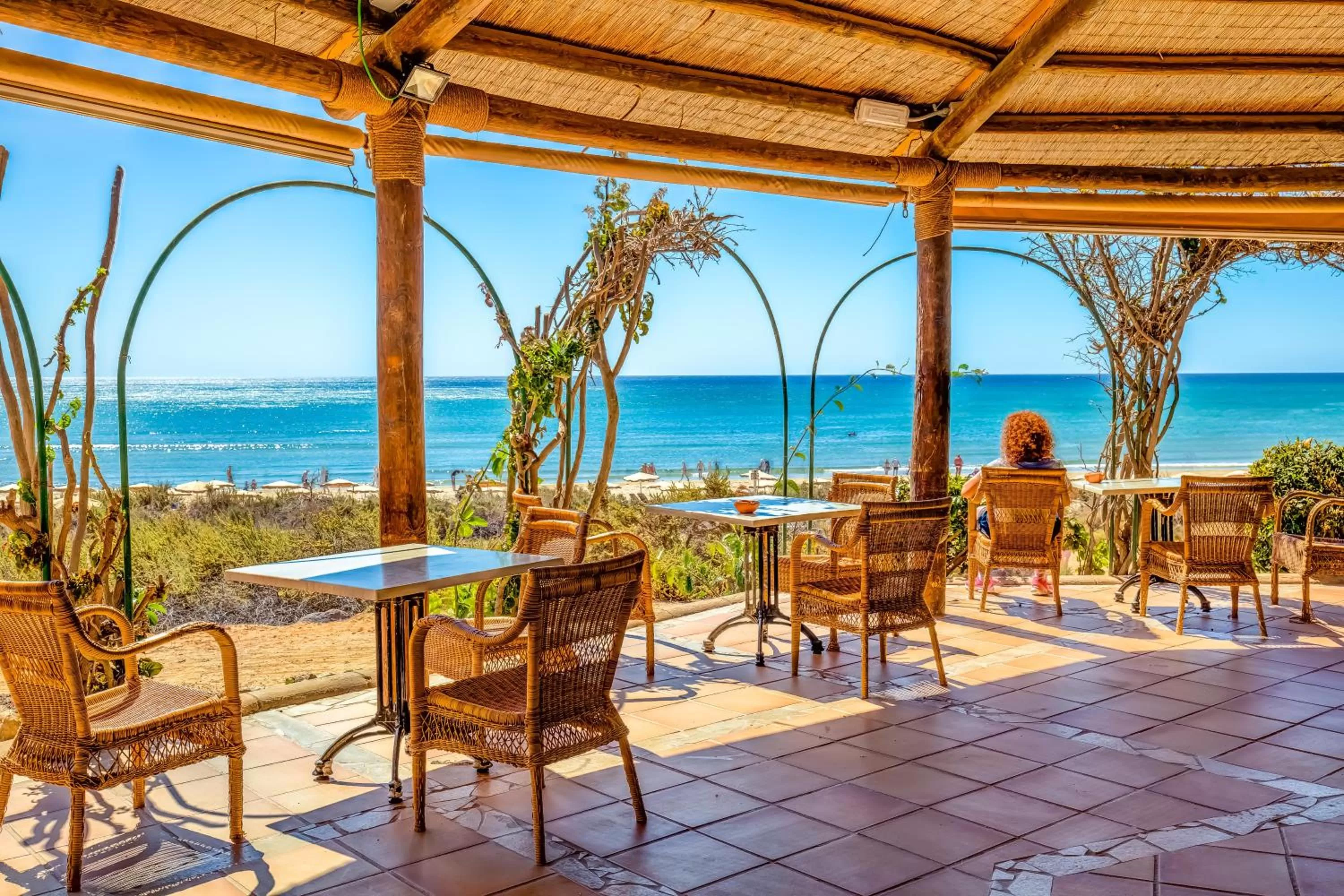 Lounge or bar in SBH Taro Beach Hotel