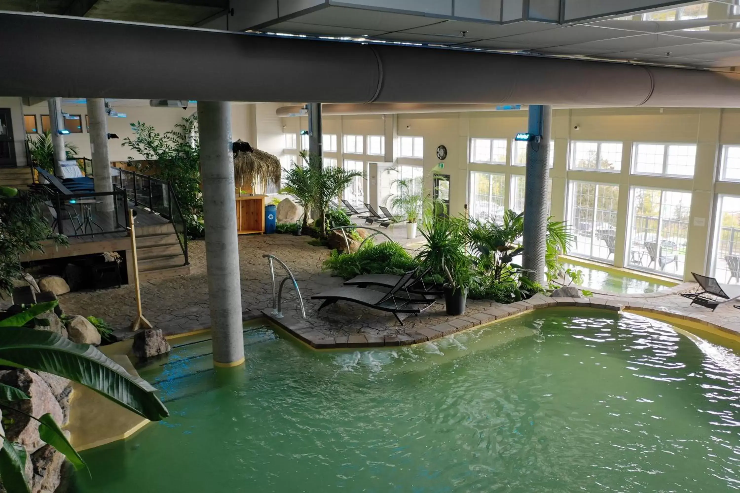 Swimming Pool in Hôtel Le Petit Manoir du Casino