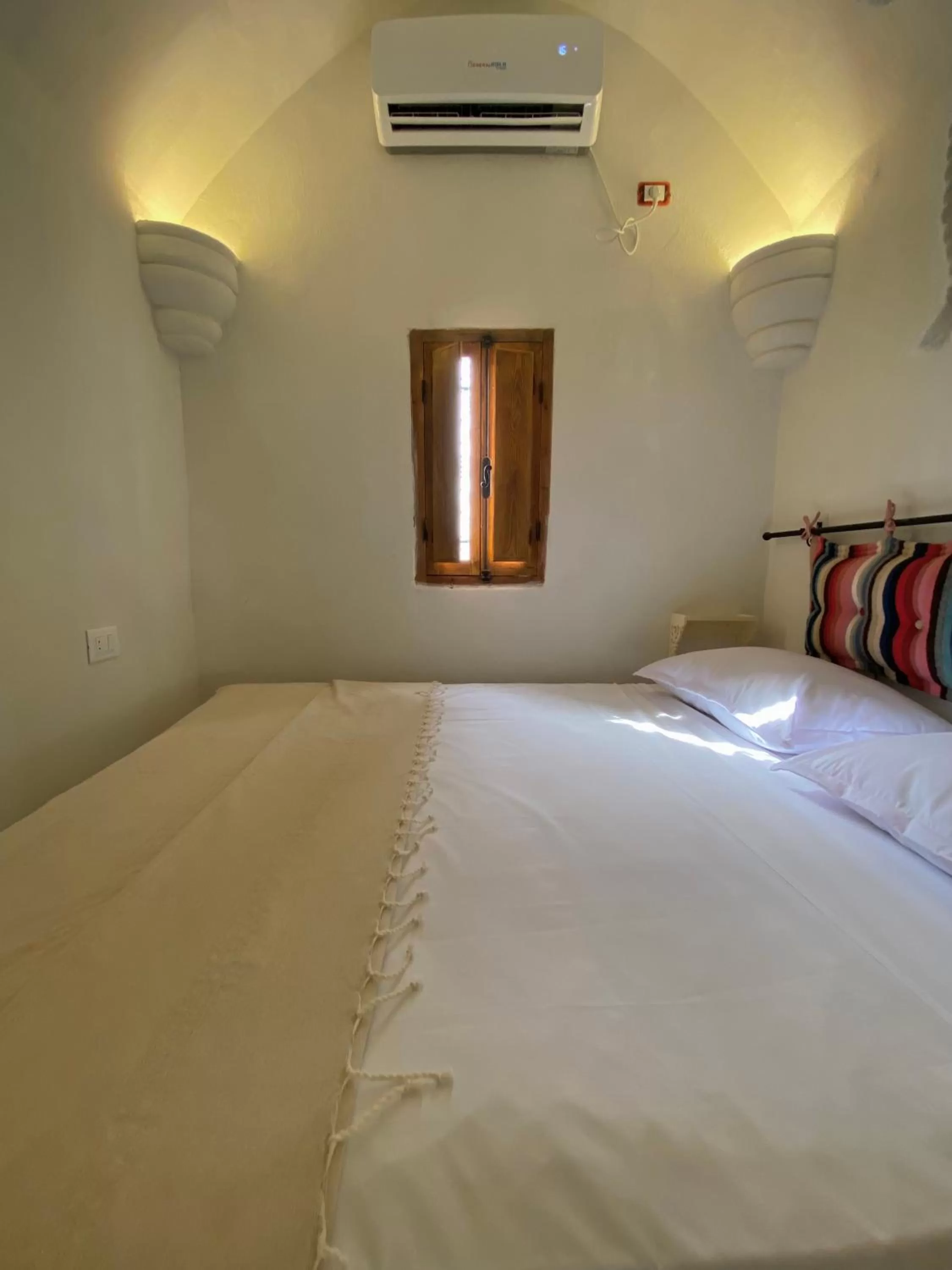 Bed in Djerba Authentique