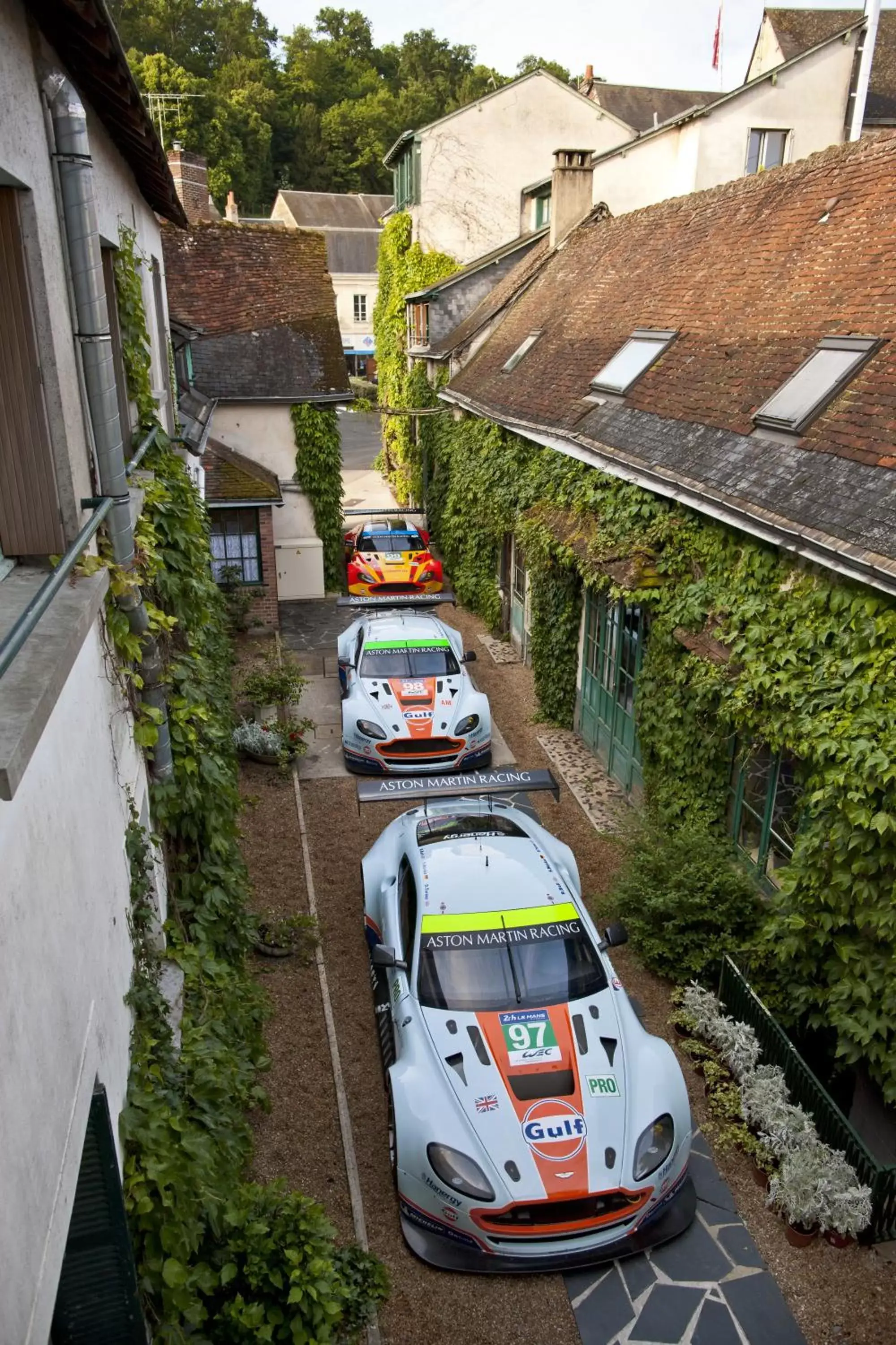 Facade/entrance, Bird's-eye View in Logis Hotel De France