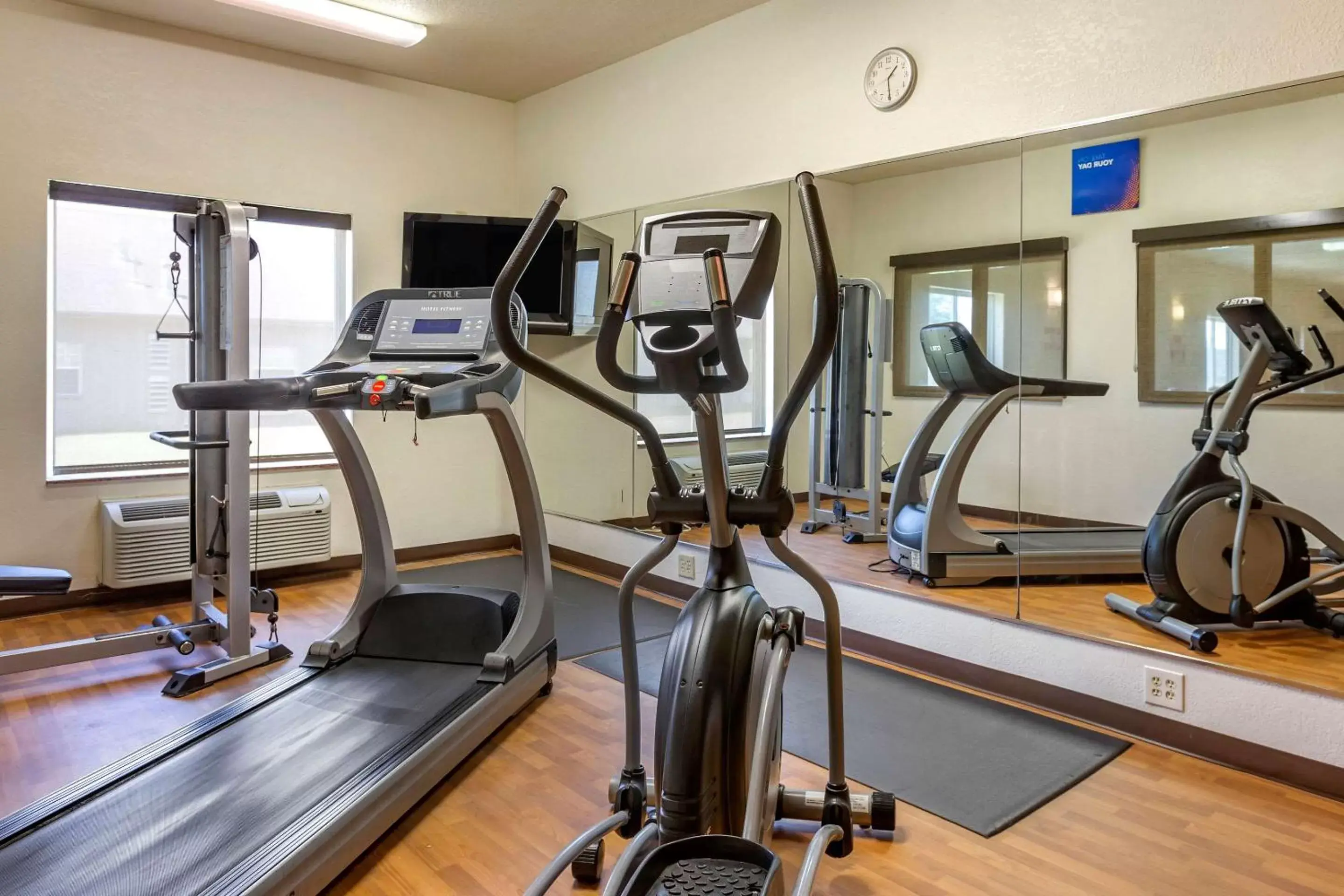 Activities, Fitness Center/Facilities in Comfort Suites Jonesboro University Area