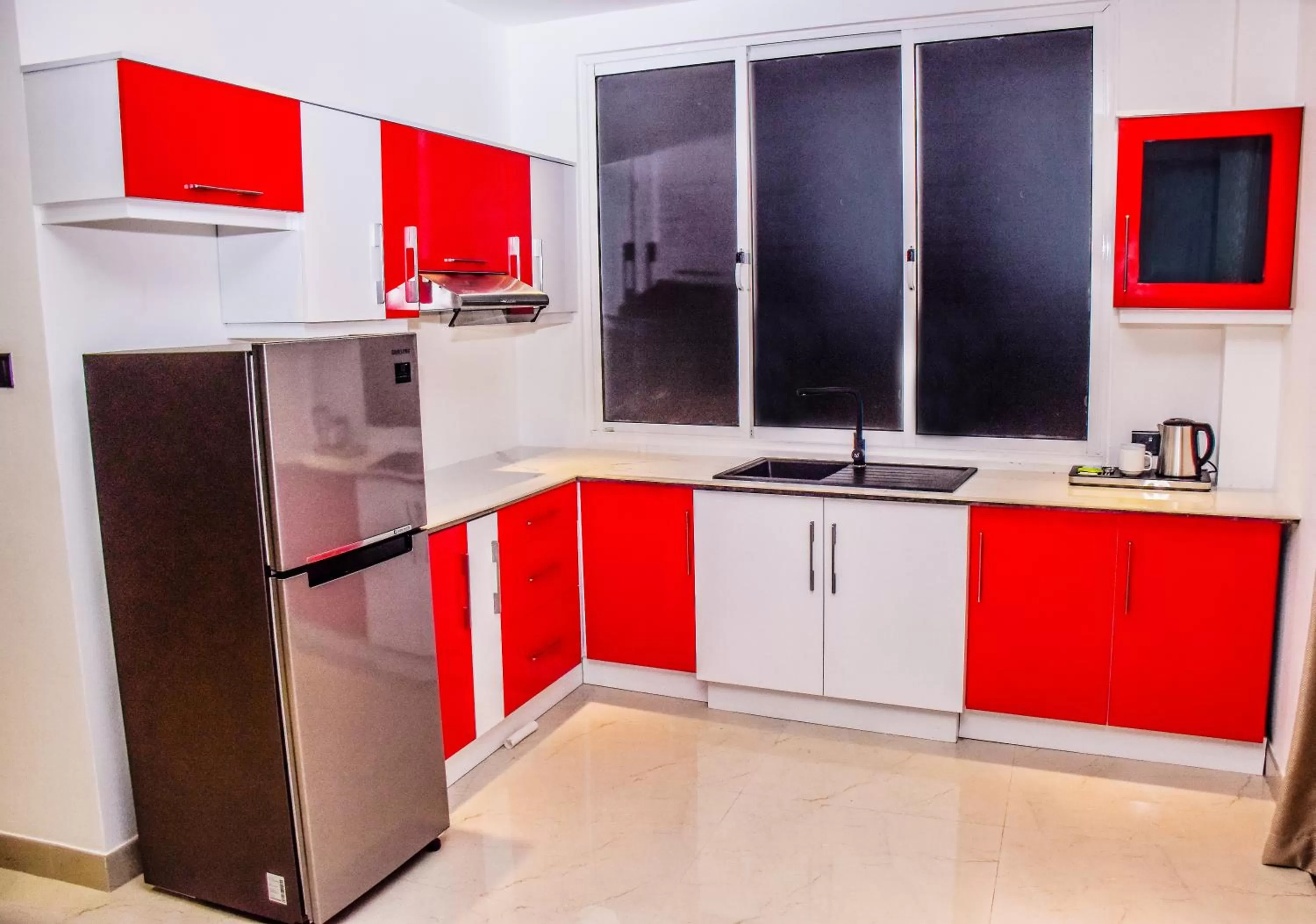 Kitchen or kitchenette in Ruvisha Beach Hotel