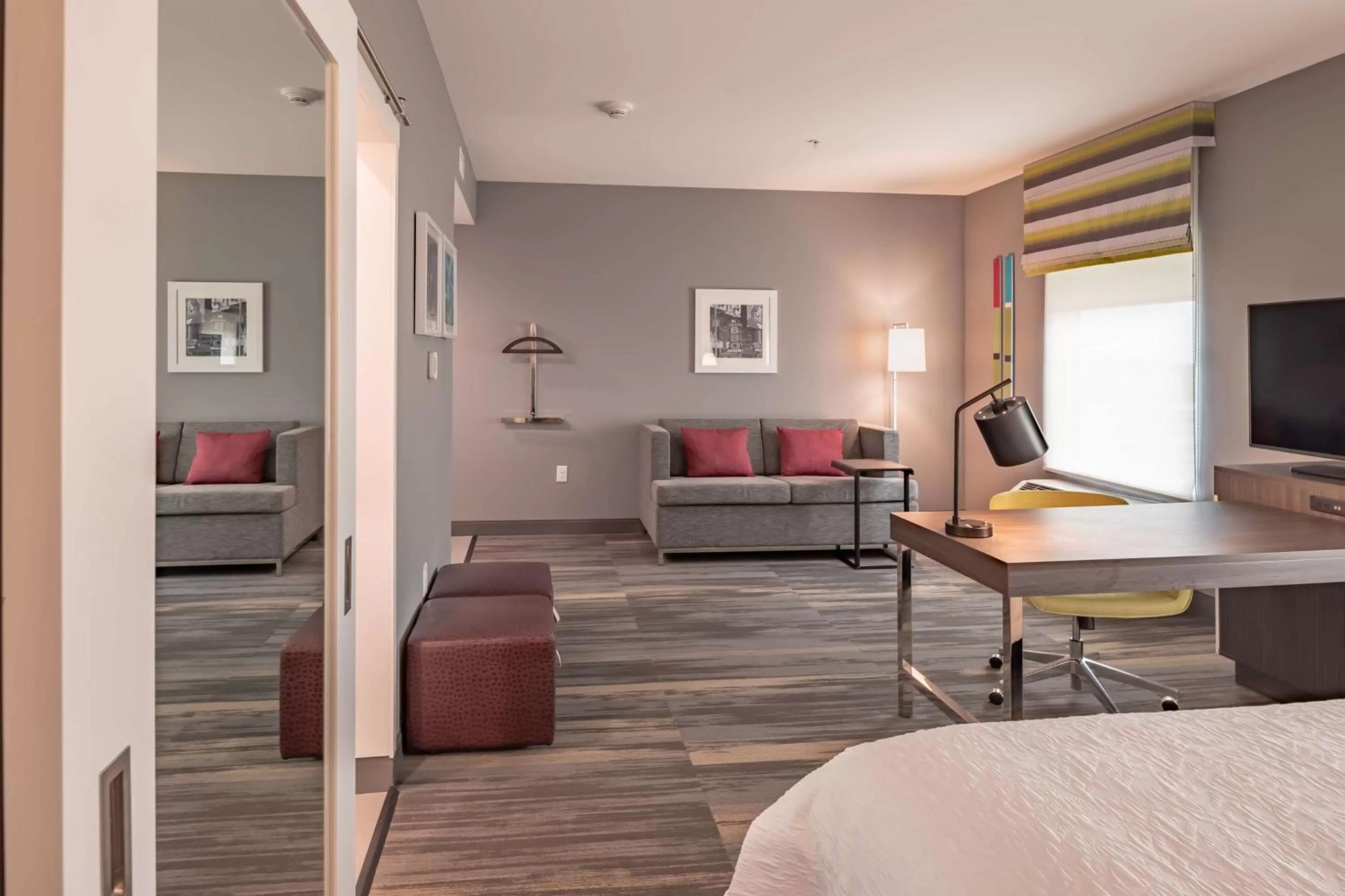 Bedroom, Bed in Hampton Inn & Suites Dallas/Plano Central
