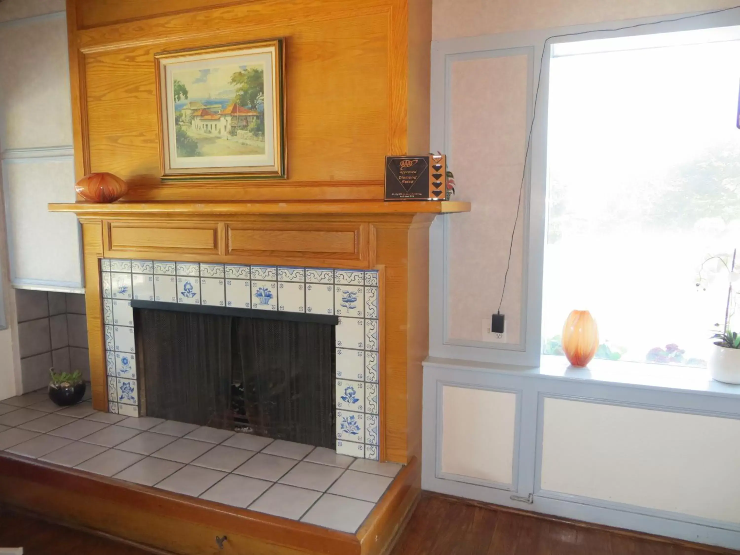 Lobby or reception, Kitchen/Kitchenette in Arbor Inn Monterey