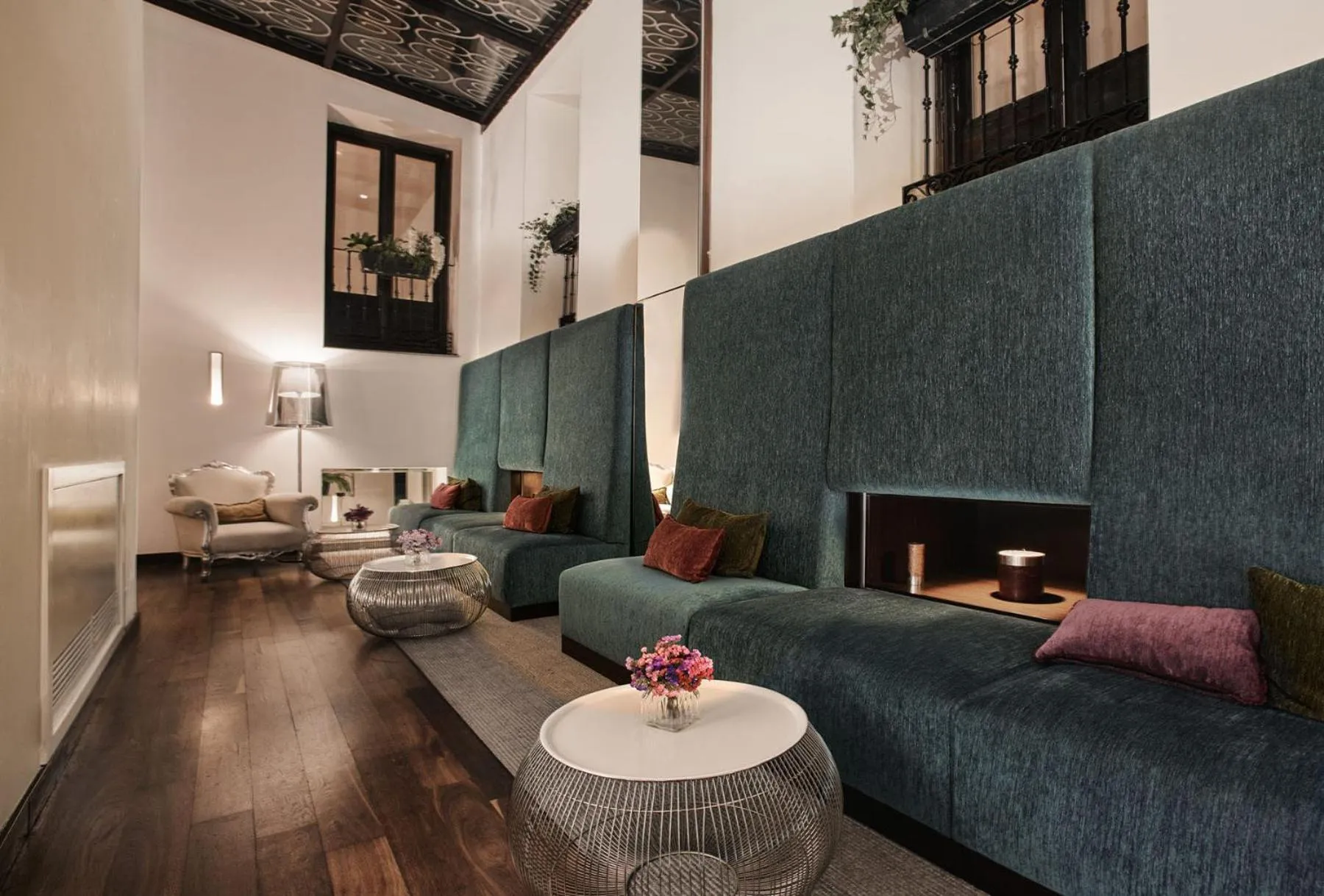 Living room in Hospes Puerta de Alcalá, a Member of Design Hotels