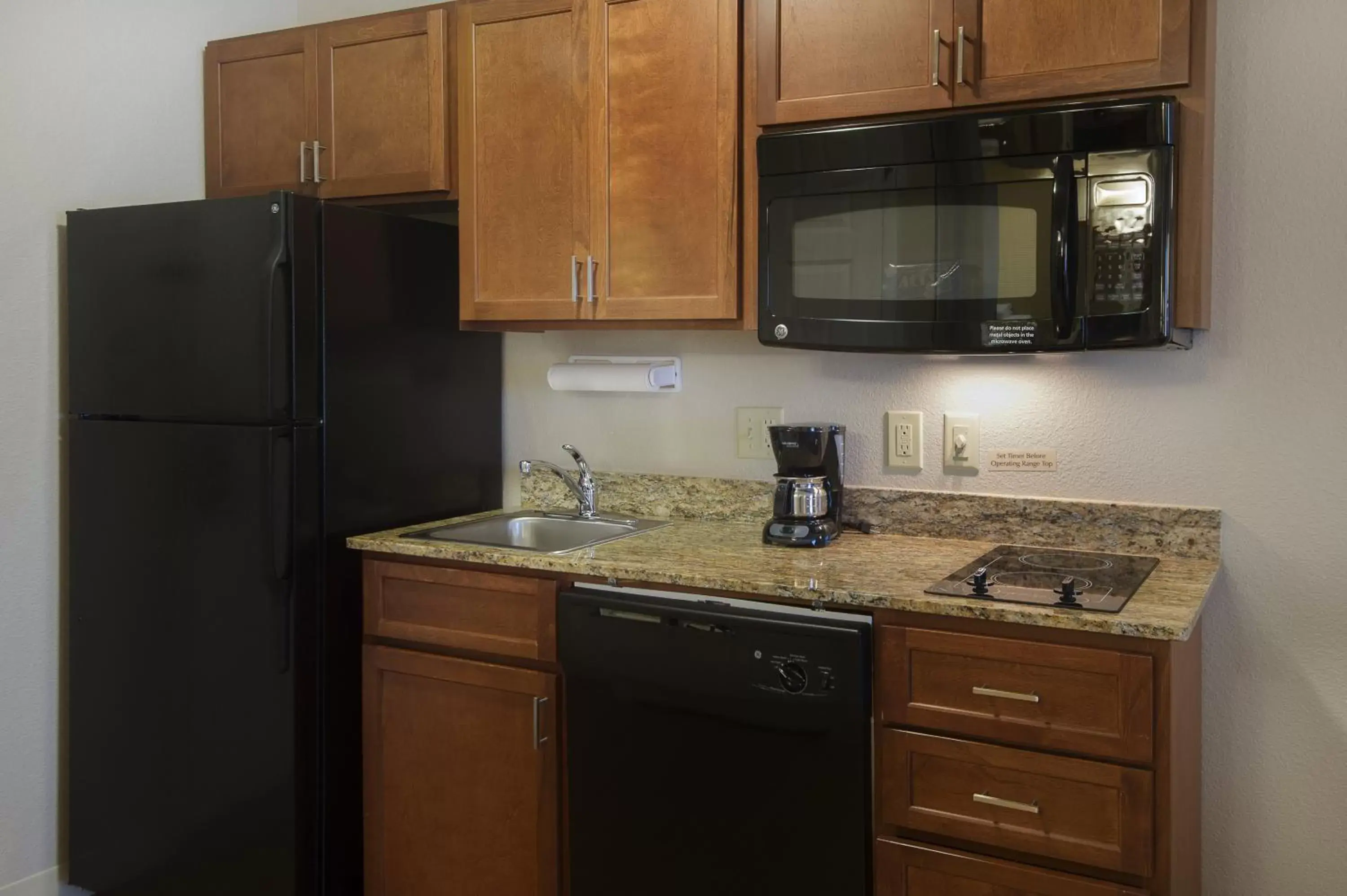 King Studio Suite with Mobility Accessible Roll In Shower - Non-Smoking in Candlewood Suites Fort Worth West, an IHG Hotel King Studio Suite with Mobility Accessible Roll In Shower - Non-Smoking in Candlewood Suites Fort Worth West, an IHG Hotel