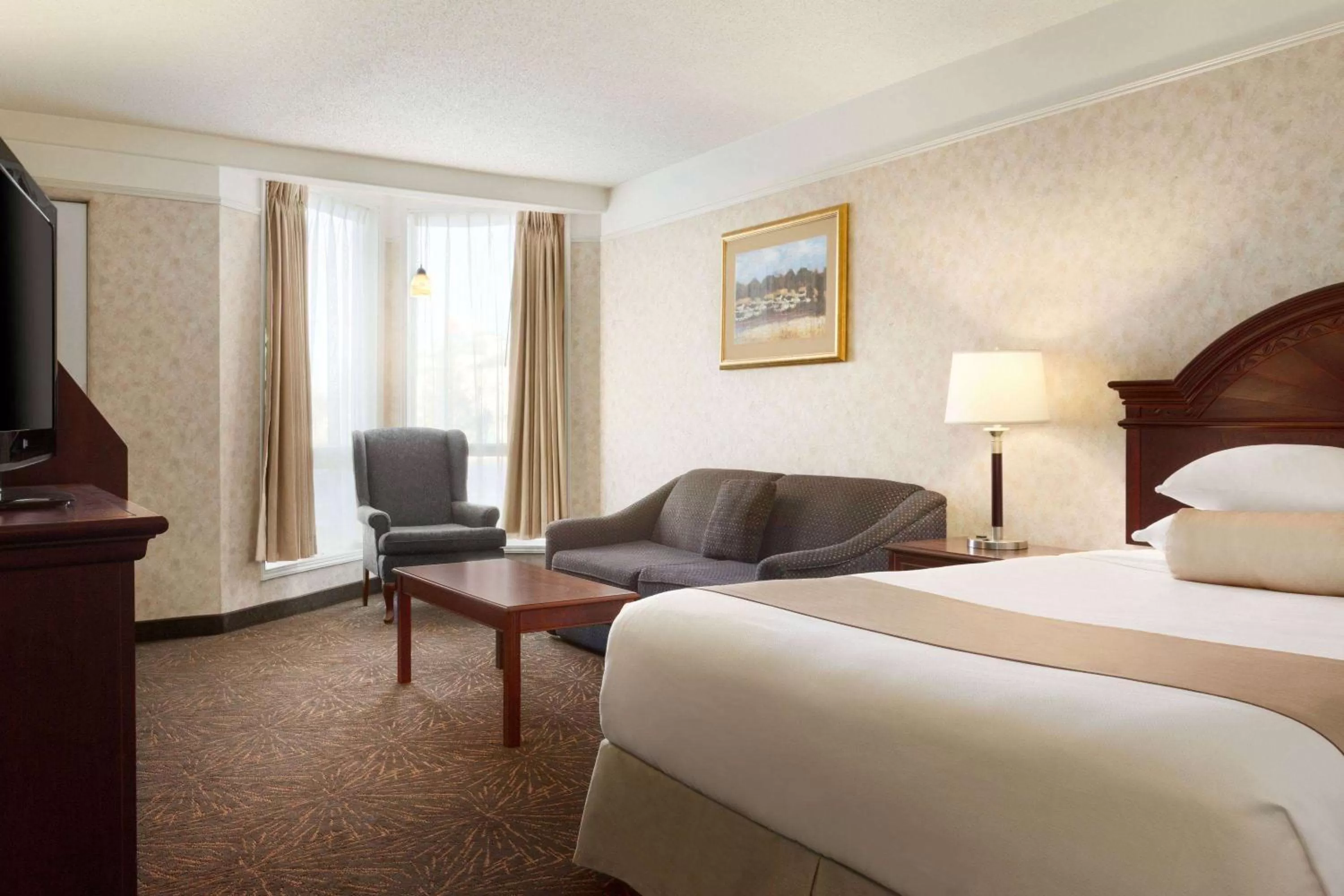 Photo of the whole room, Bed in Travelodge by Wyndham Lloydminster
