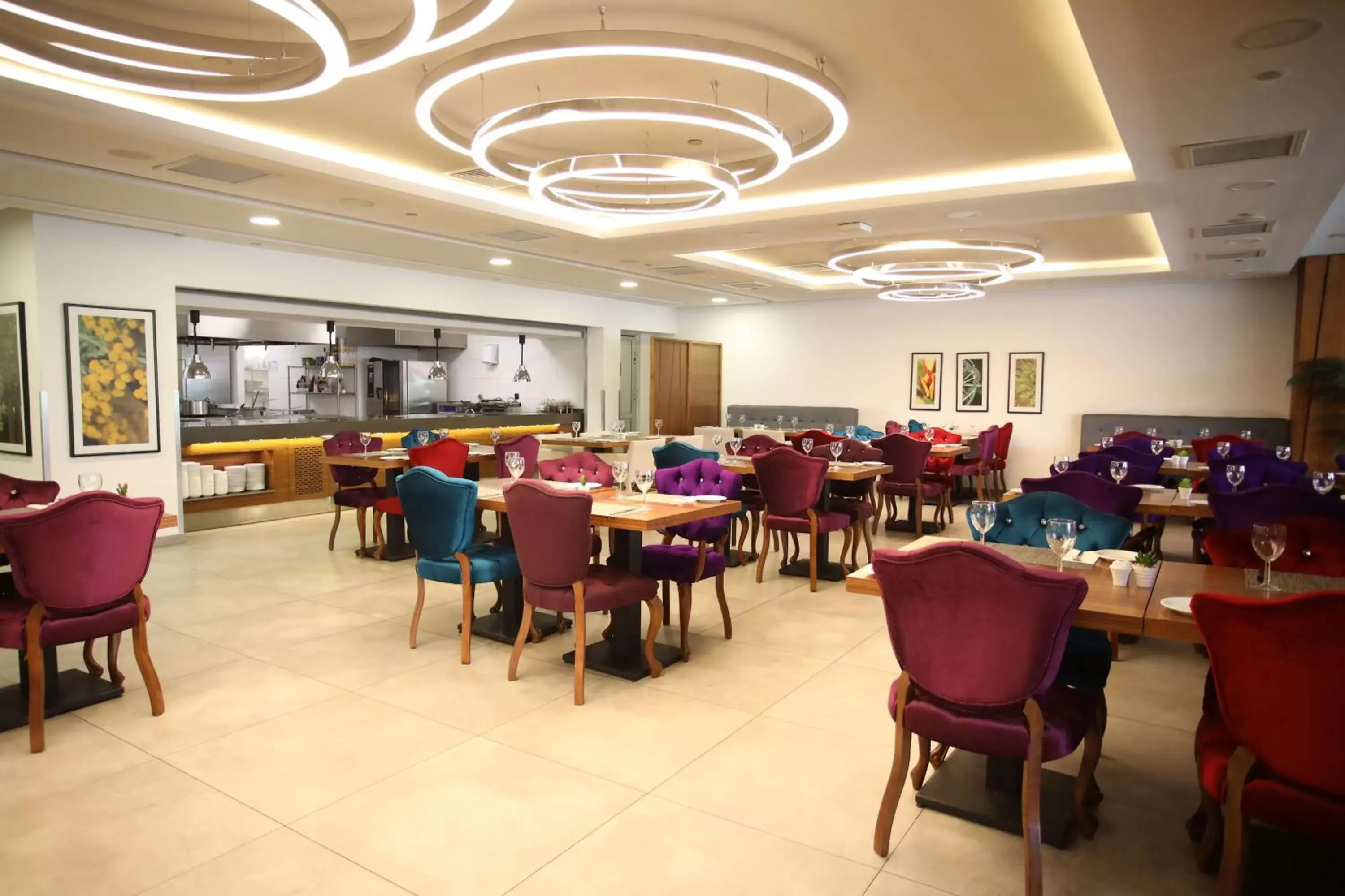 Dining area, Restaurant/Places to Eat in Hilton Garden Inn Ankara Gimat