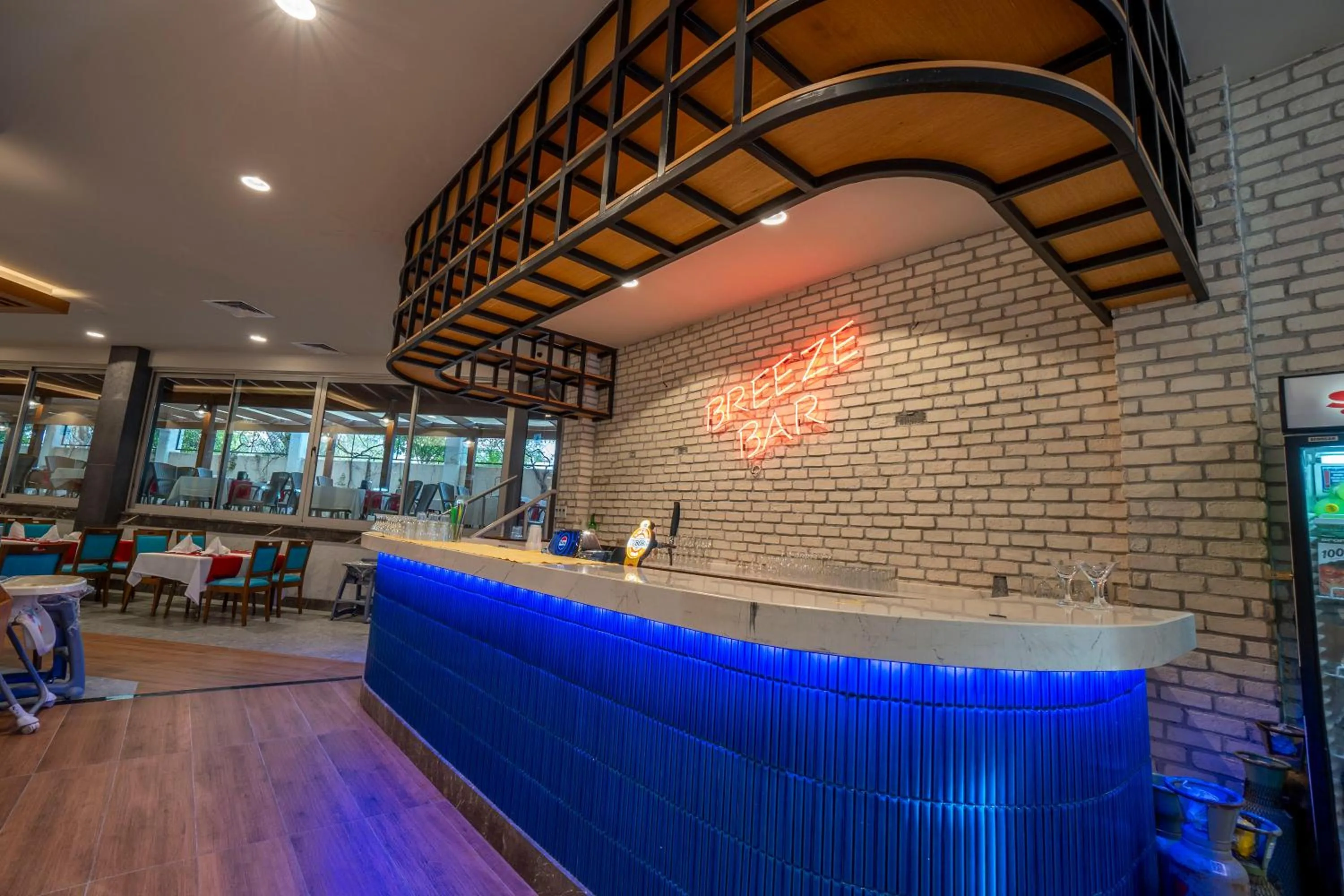 Lounge or bar in Side Breeze Hotel