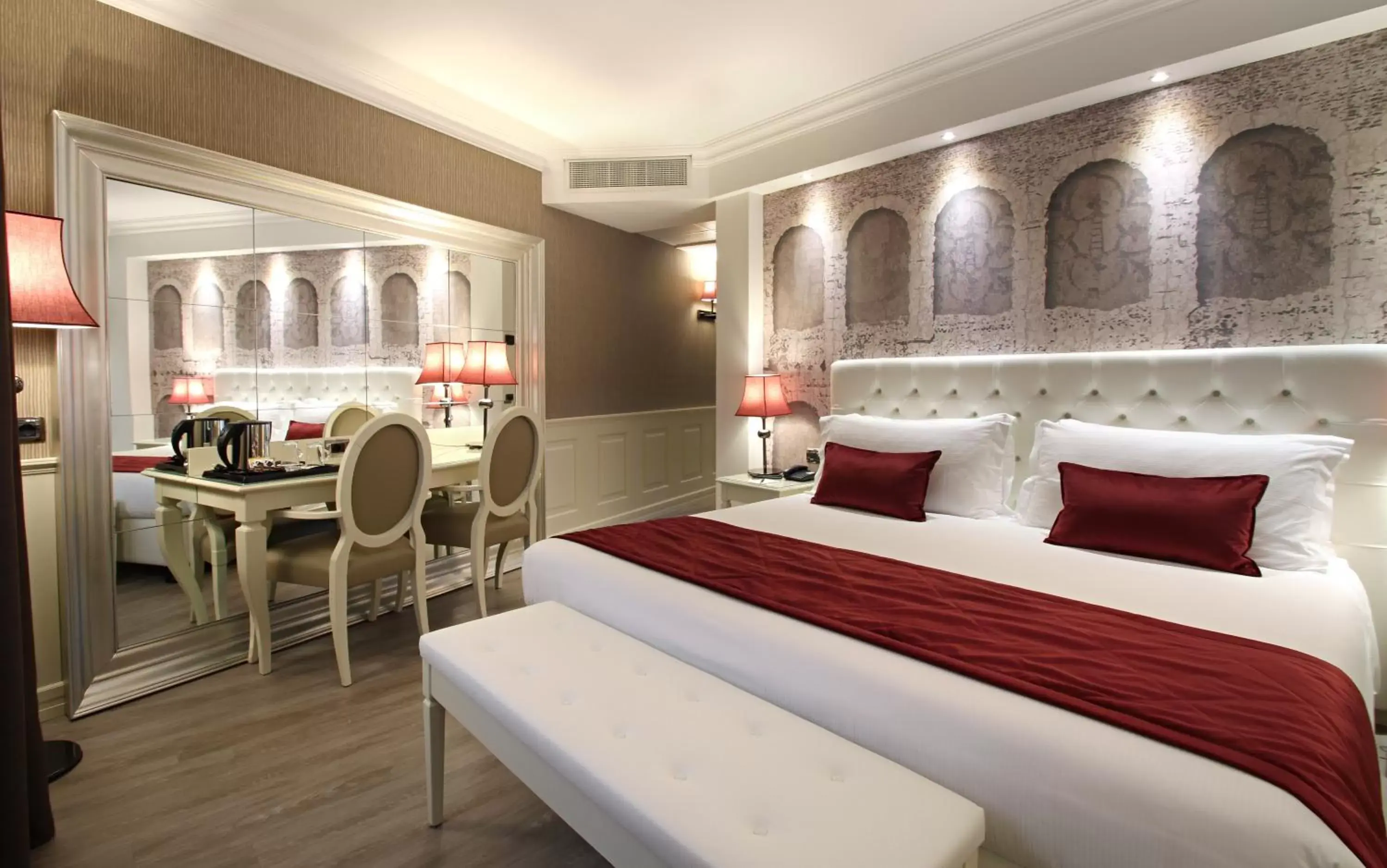 Bedroom, Bed in Hotel Giberti & Spa
