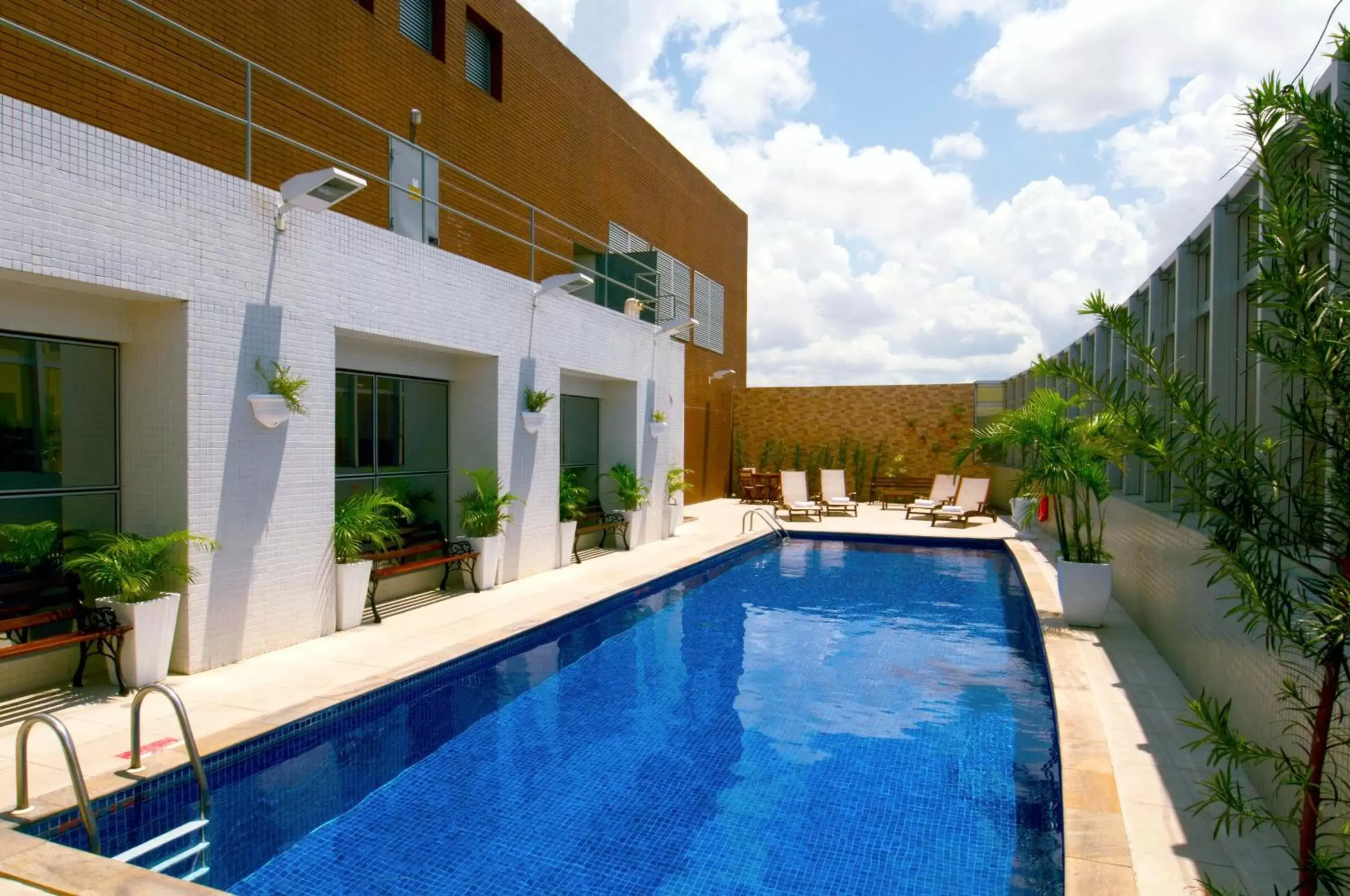 Swimming Pool in Holiday Inn Manaus, an IHG Hotel