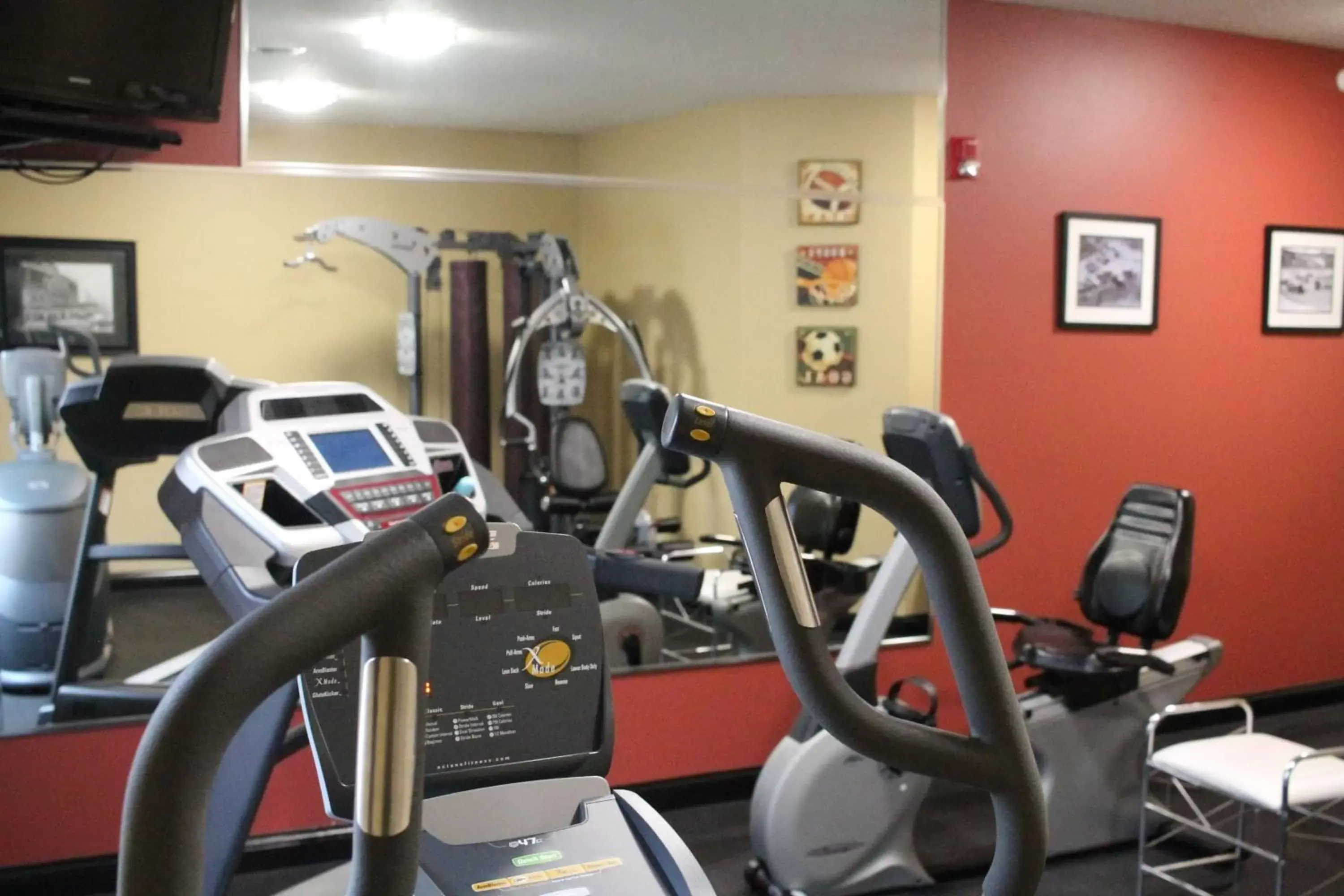 Fitness centre/facilities, Fitness Center/Facilities in Best Western Plus Des Moines West Inn & Suites