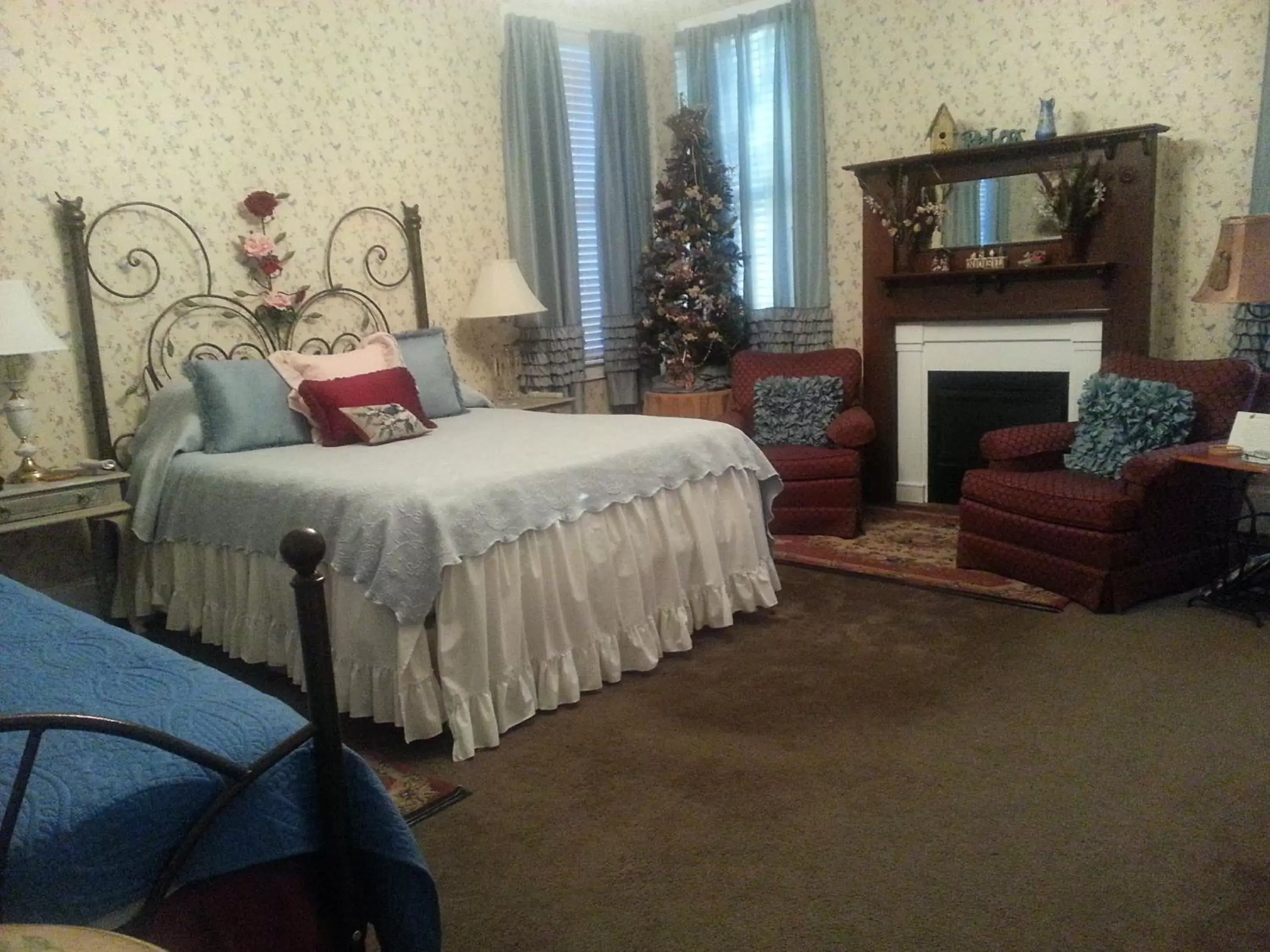 Bedroom, Bed in Holly House of Hamilton