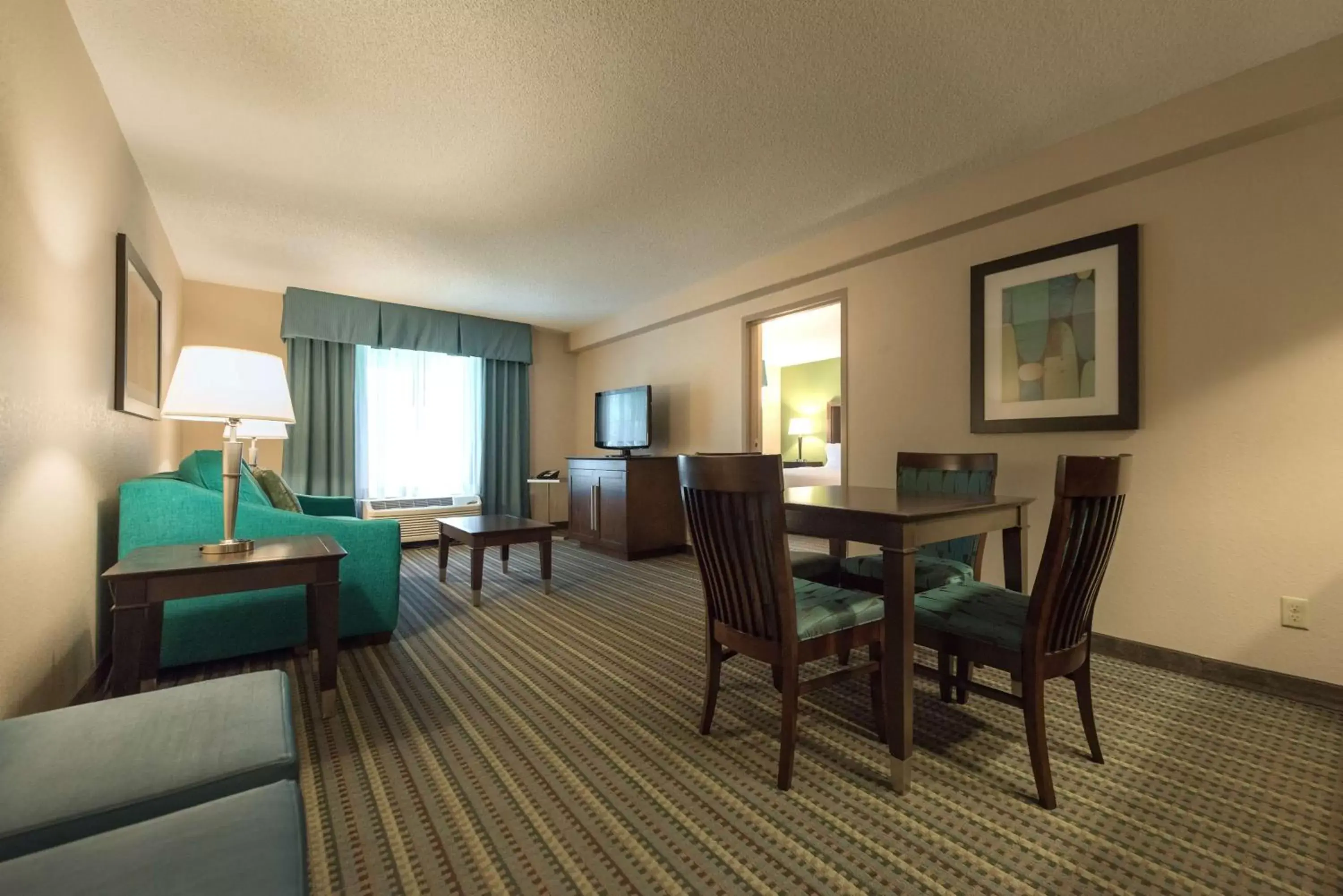 Living room, Seating Area in Hampton Inn Brooksville Dade City