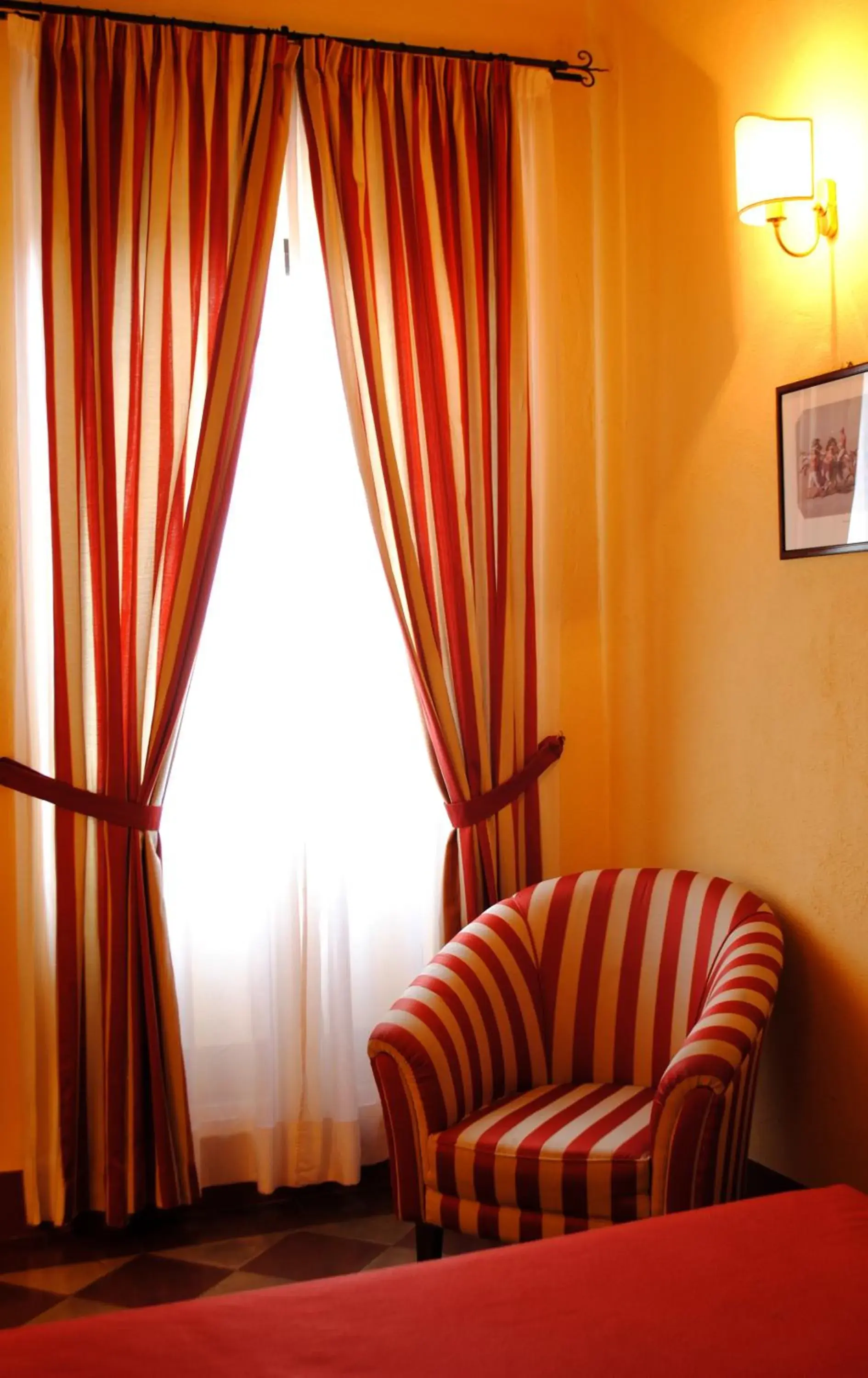 Other, Seating Area in Il Chiostro Del Carmine