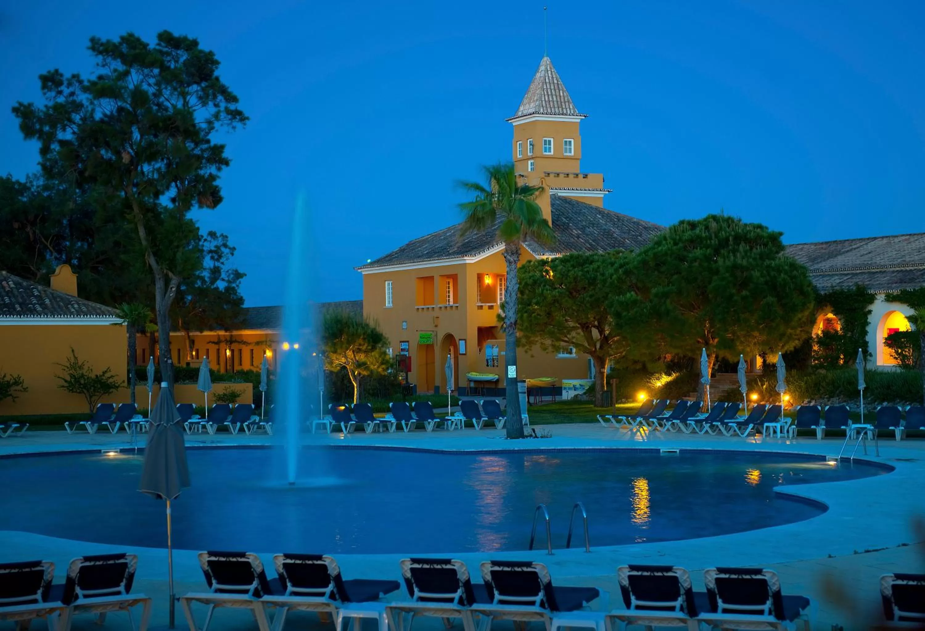 Facade/entrance in Vila Gale Albacora