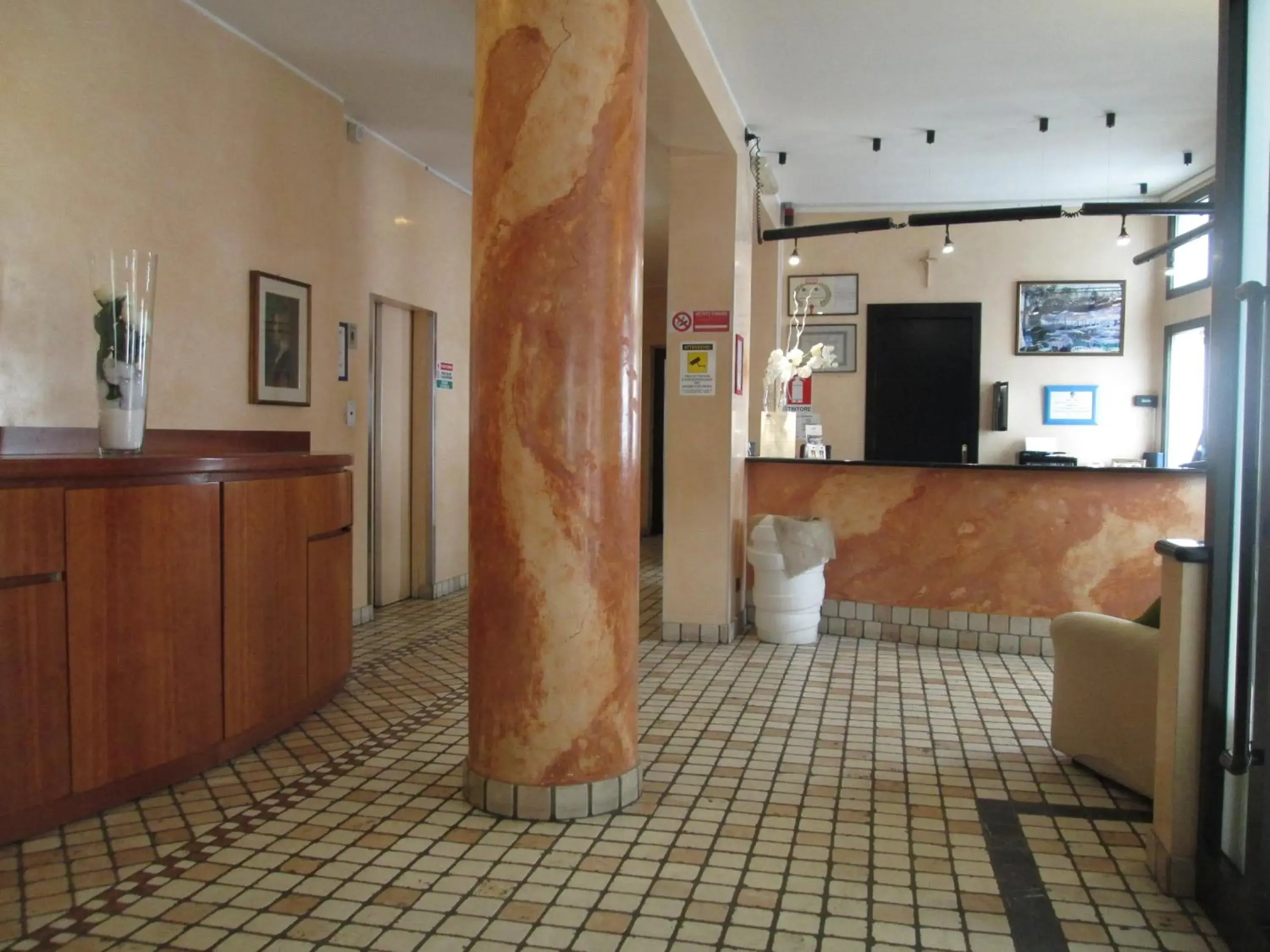 Lobby or reception, Lobby/Reception in Hotel Stazione