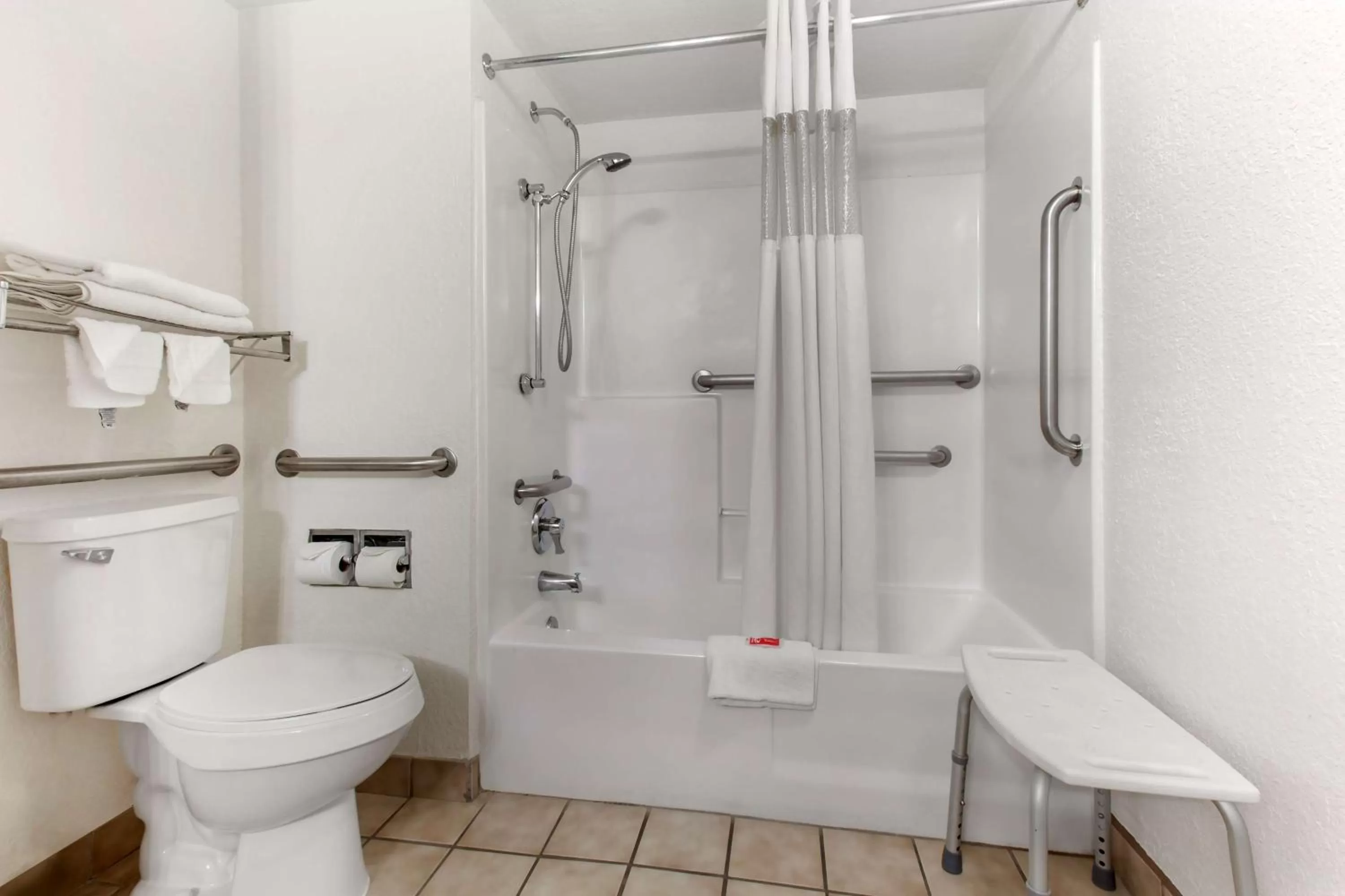 King Room with Mobility Accessible Tub - Smoking in SureStay Hotel by Best Western Phoenix Airport