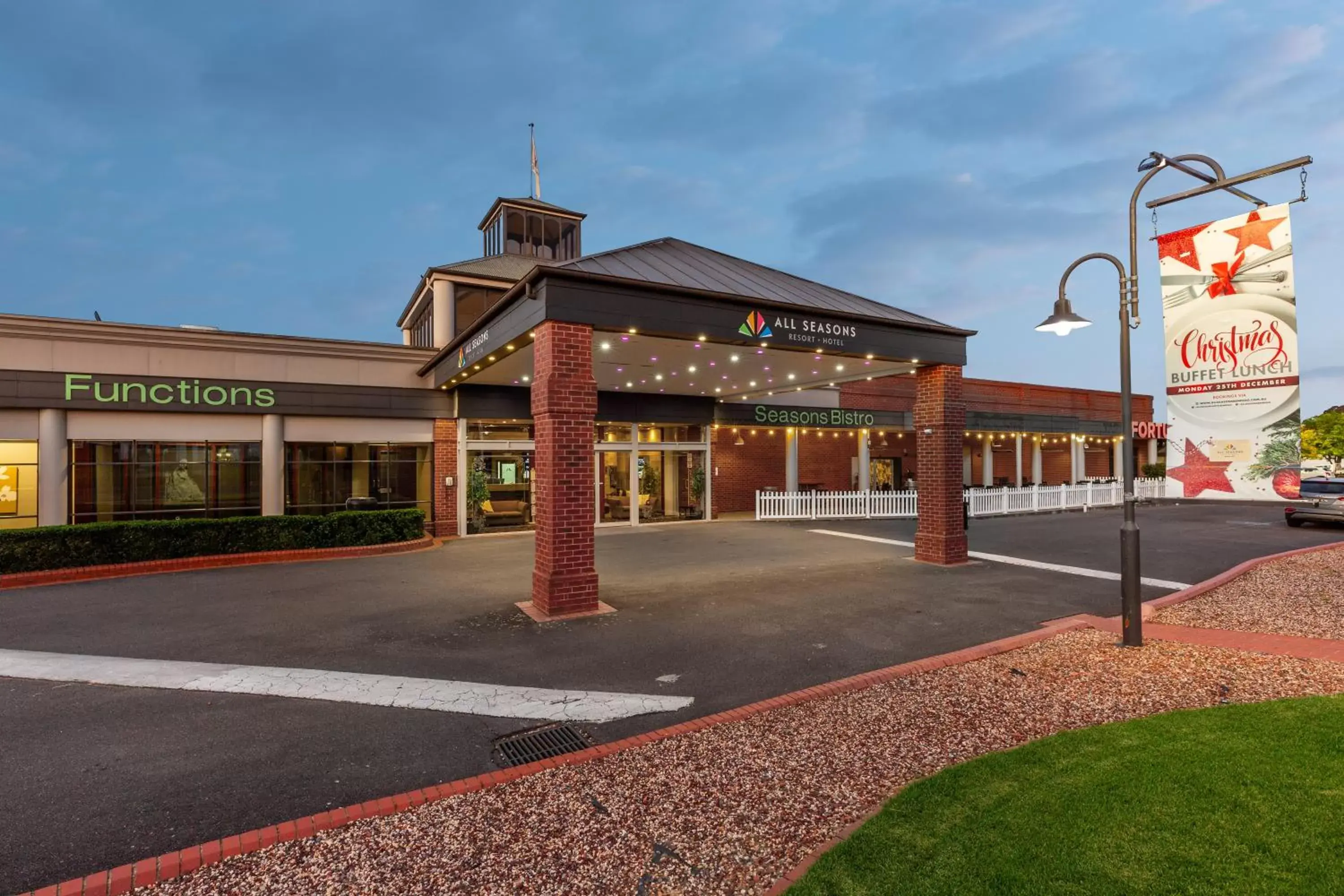 Property Building in All Seasons Resort Hotel Bendigo