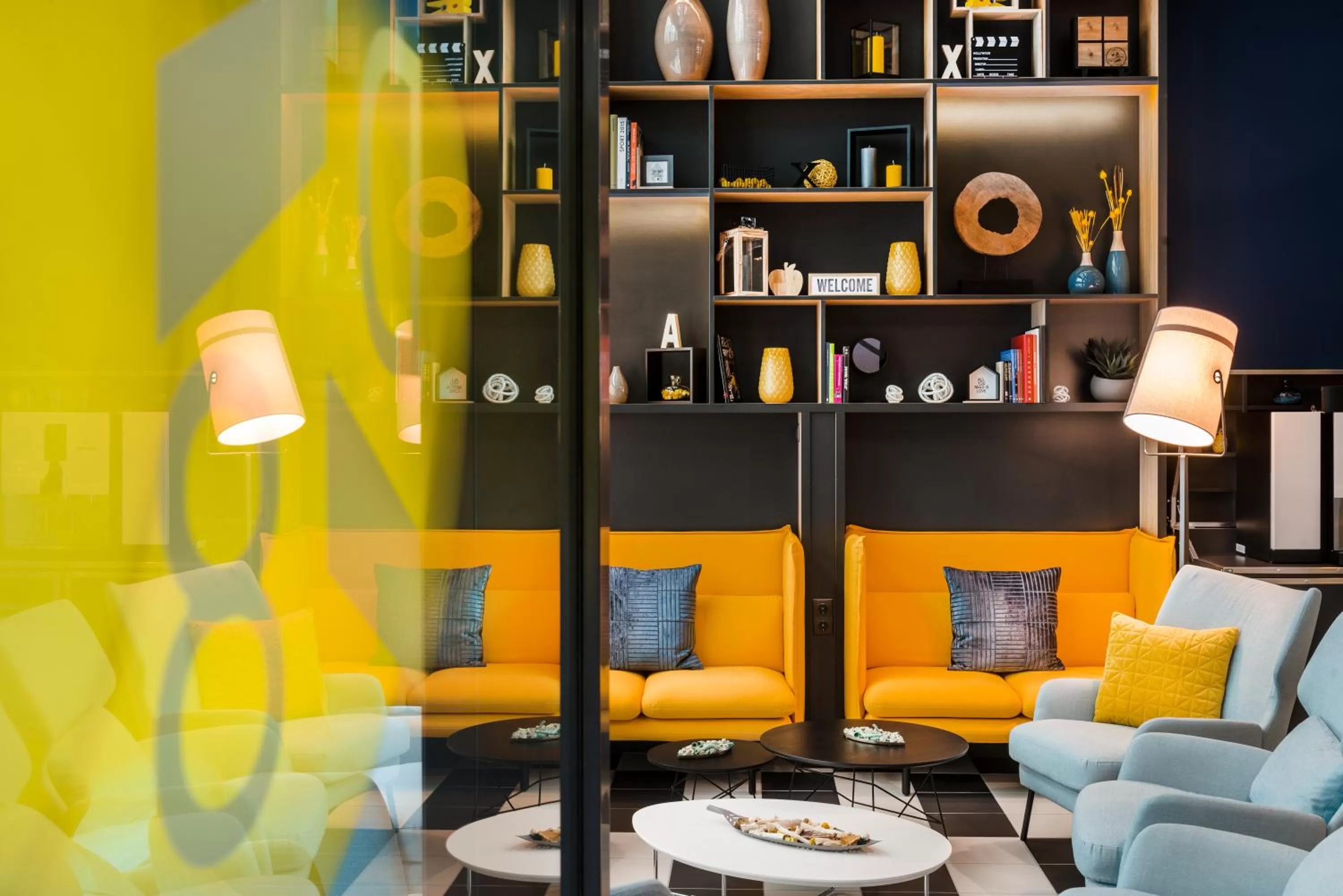 Lobby or reception in D8 Hotel