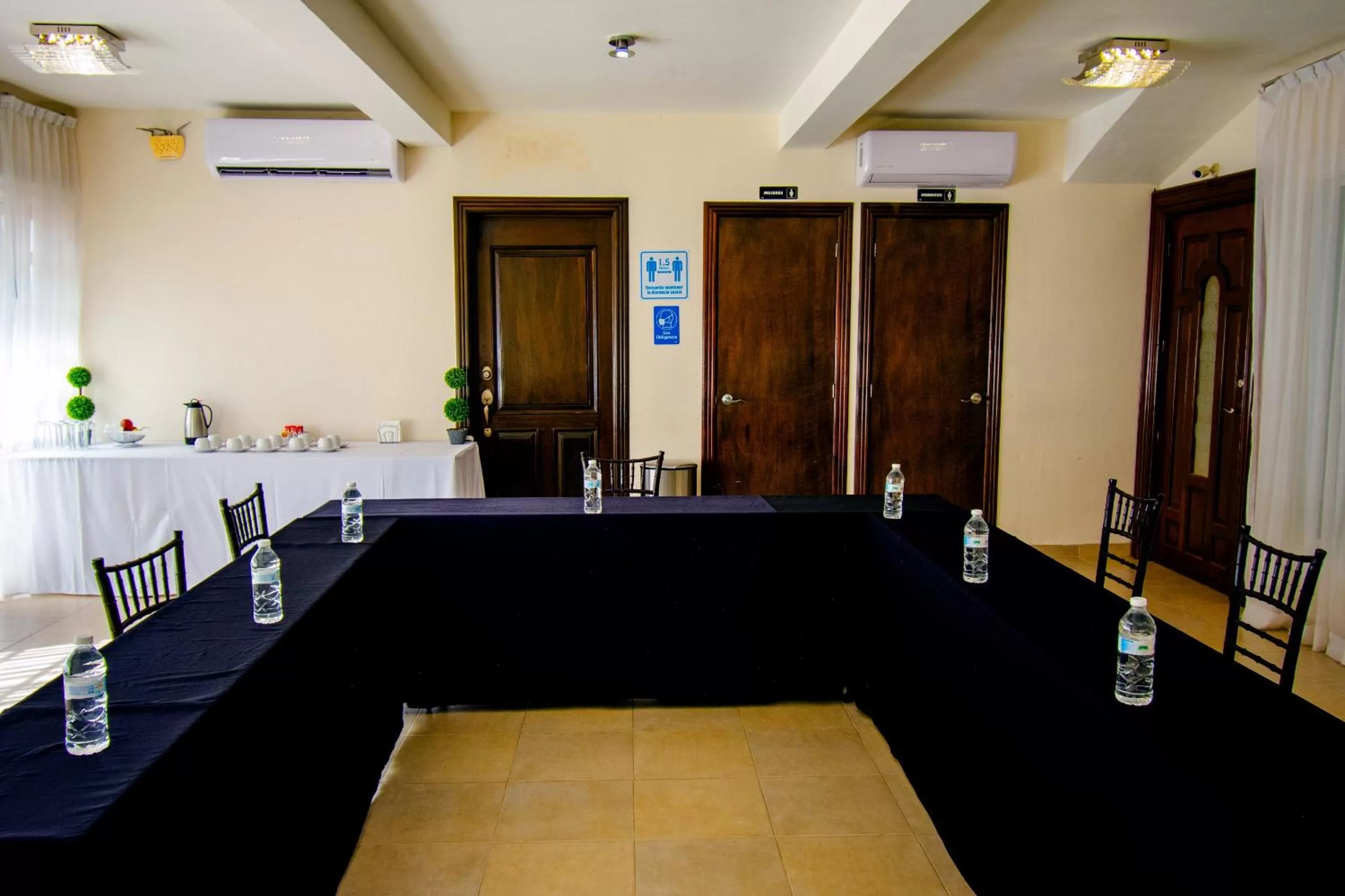 Meeting/conference room in Hotel San Miguel, en el Centro - Desayuno Incluido