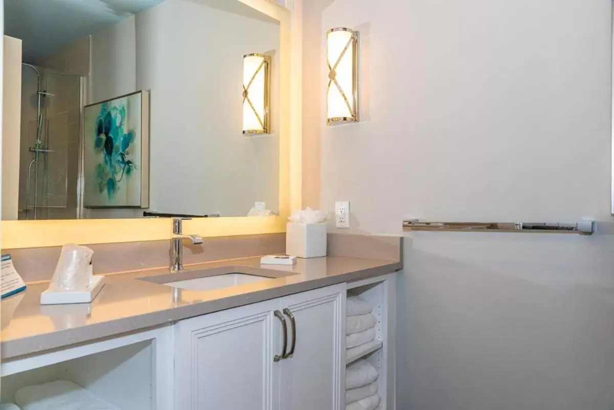 Bathroom in Anna Maria Beach Resort