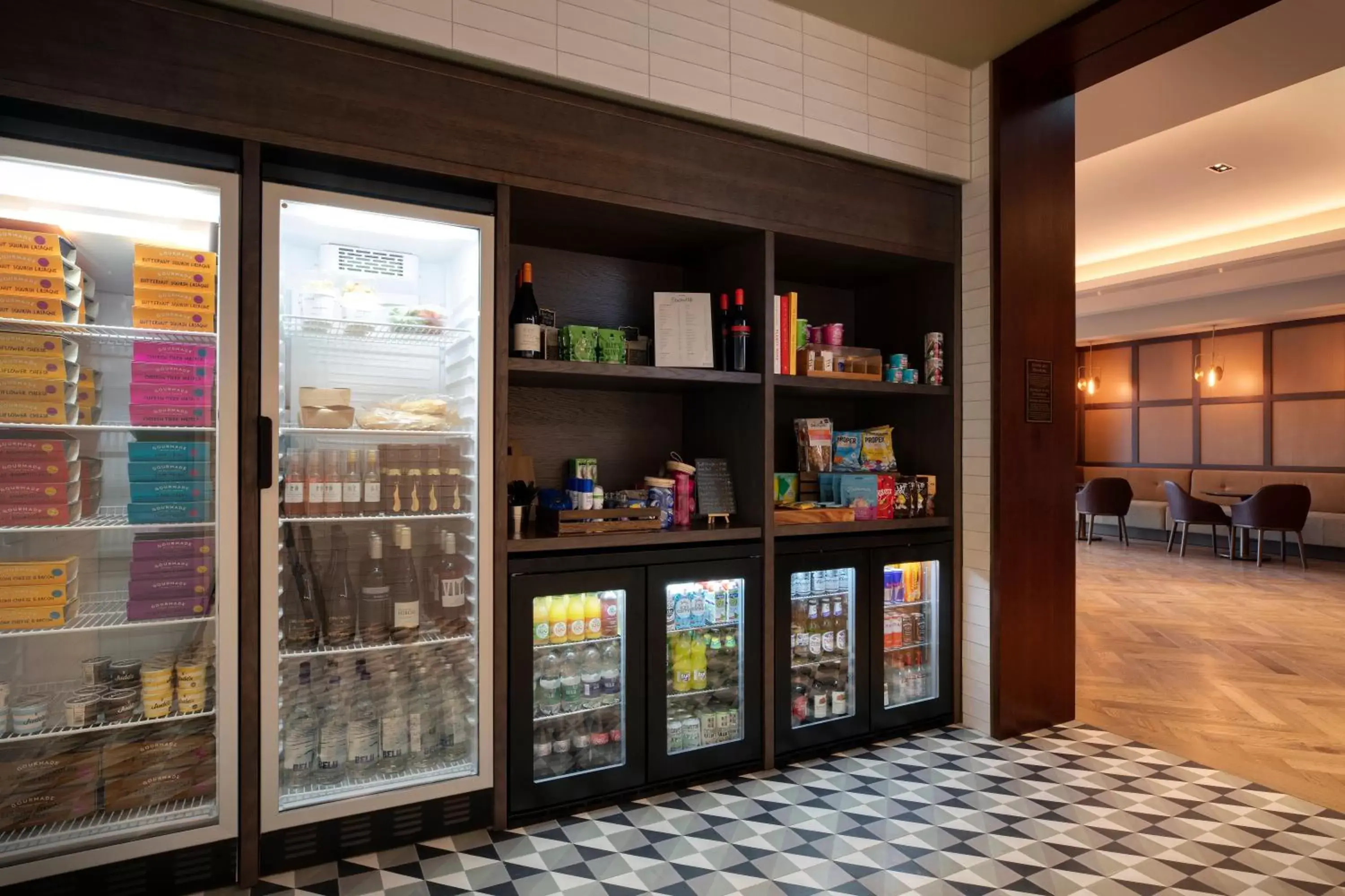 Restaurant/places to eat in Staybridge Suites London Heathrow - Bath Road, an IHG Aparthotel Restaurant/places to eat in Staybridge Suites London Heathrow - Bath Road, an IHG Aparthotel