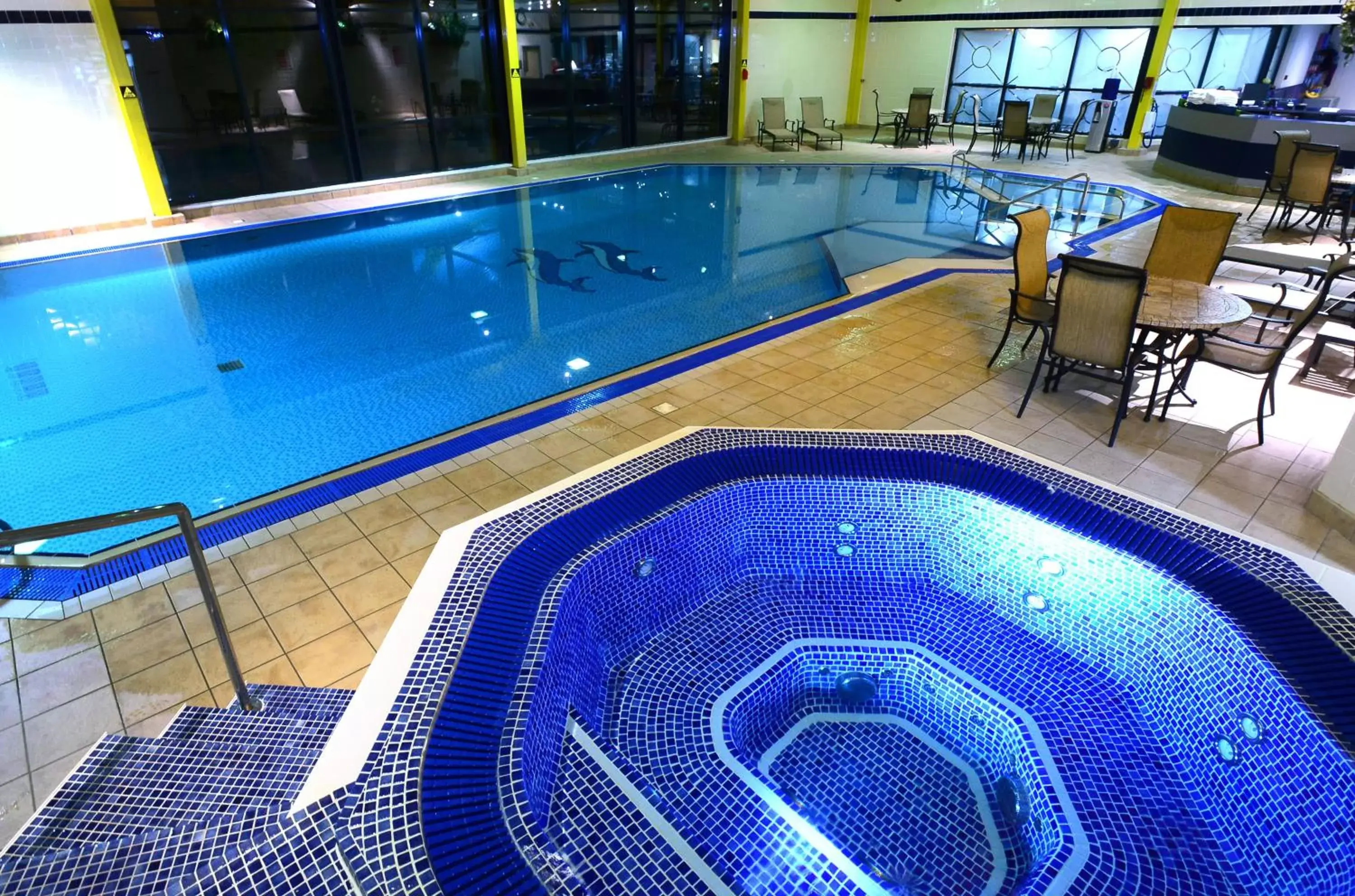 Lobby or reception, Swimming Pool in Holiday Inn Telford Ironbridge, an IHG Hotel